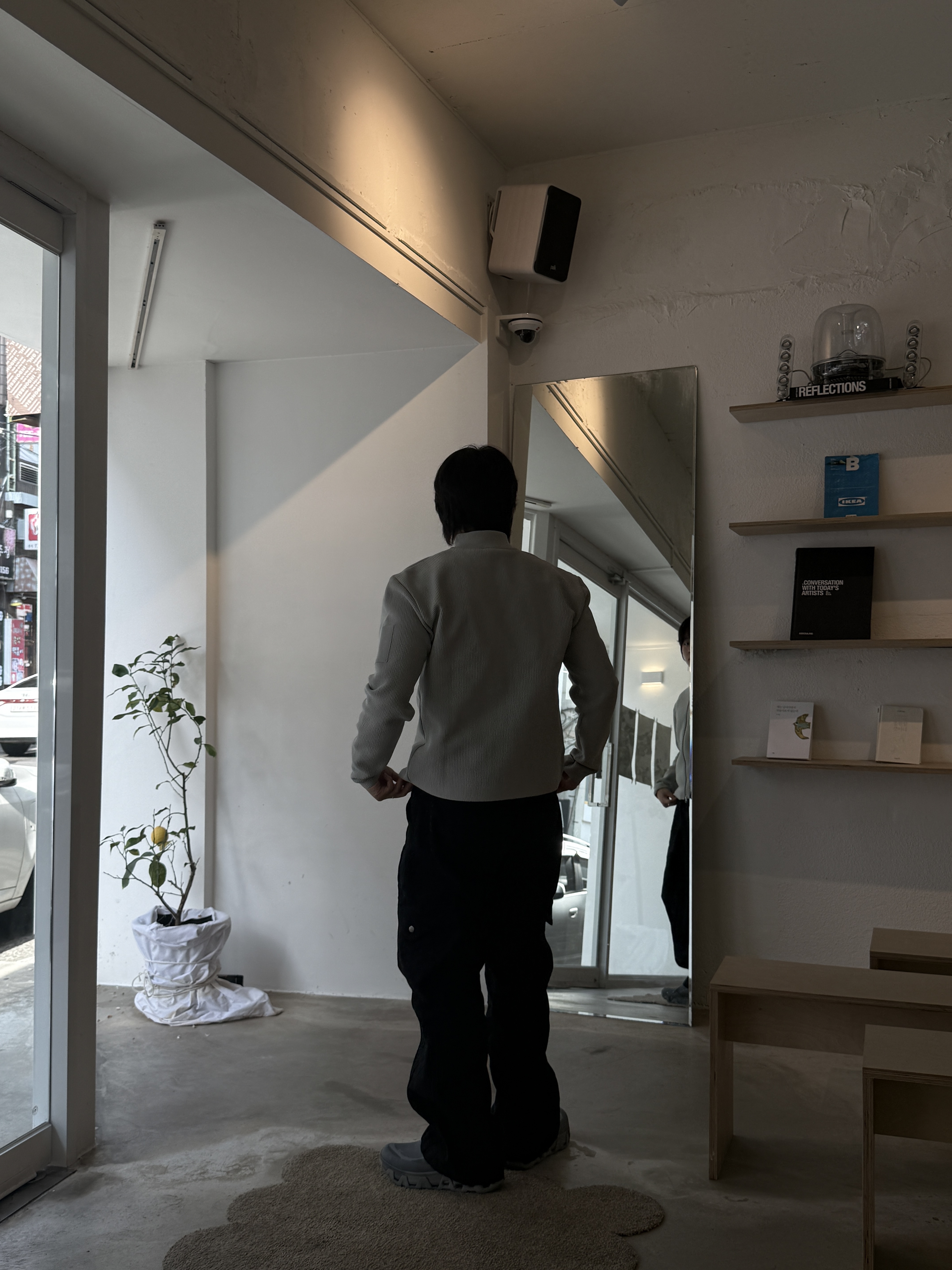 Ignota Core:13 Vein Cargo Pants Black, On Running x Post Archive Faction (Paf) Cloudmonster Hyper Phantom Apollo 착용 스타일 - 2