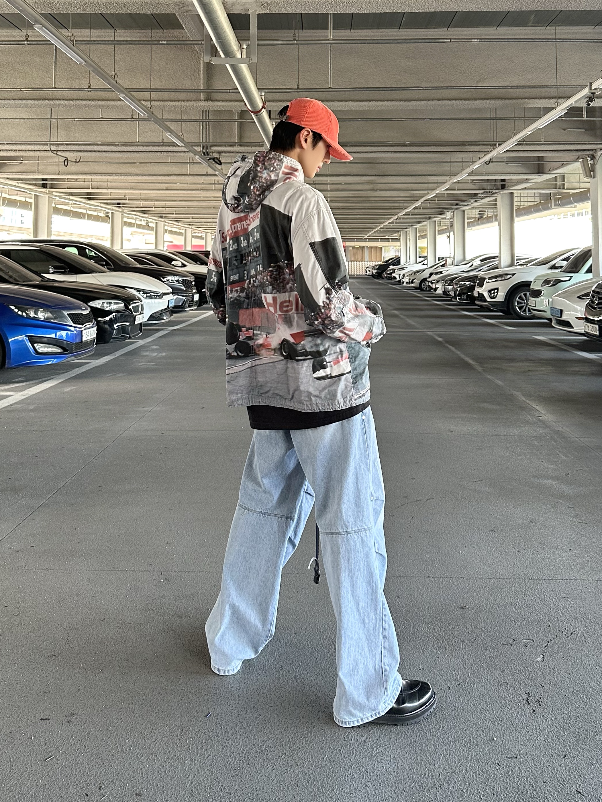 Supreme Grand Prix Parka Multi-Color - 19SS, Supreme Pigment Print S Logo 6-Panel Orange - 22FW 착용 스타일 - 5