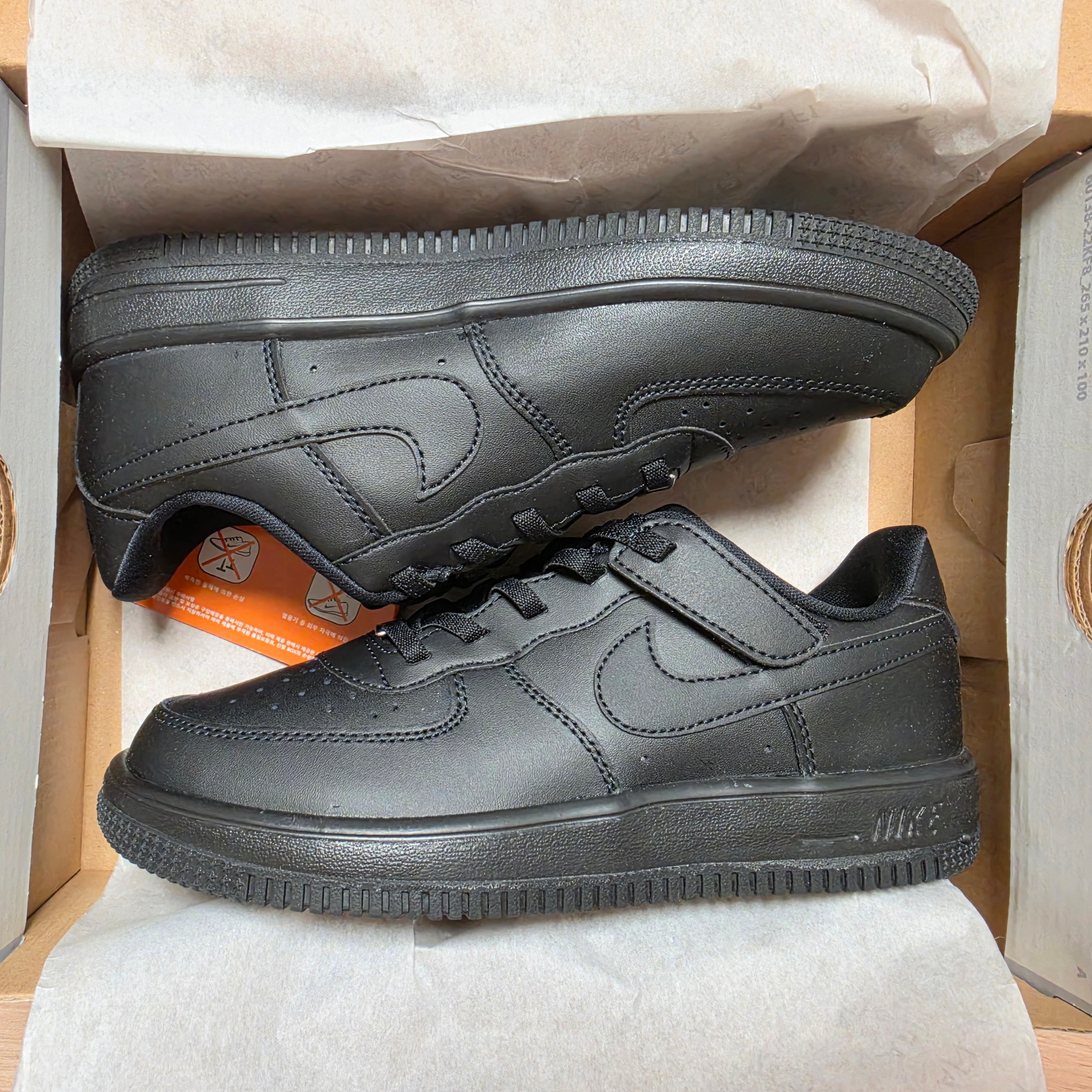 (PS) Nike Force 1 Low EasyOn White 착용 스타일 - 3
