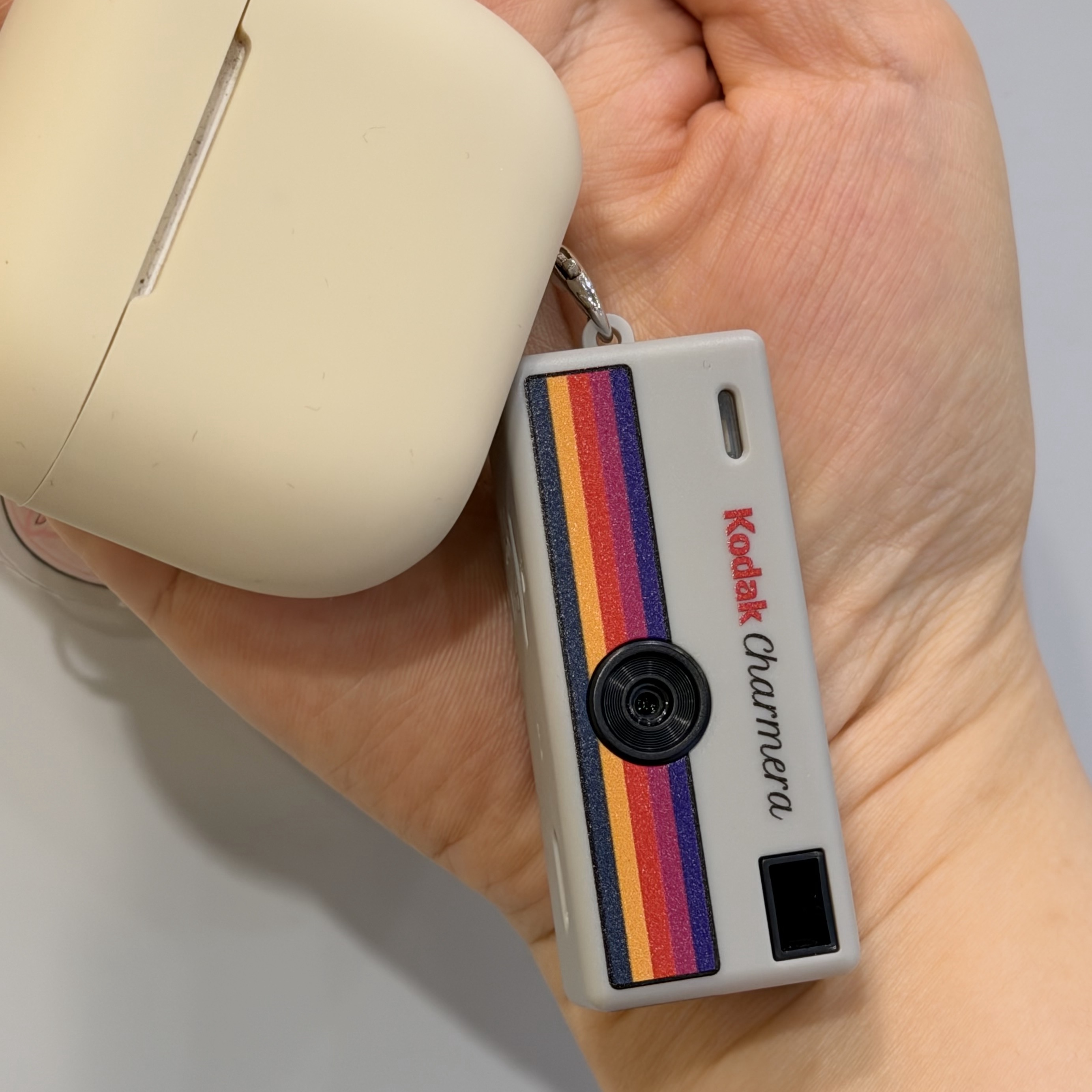 Kodak Charmera Key Chain Film Camera Sealed Case (1 Blind Box) 착용 스타일