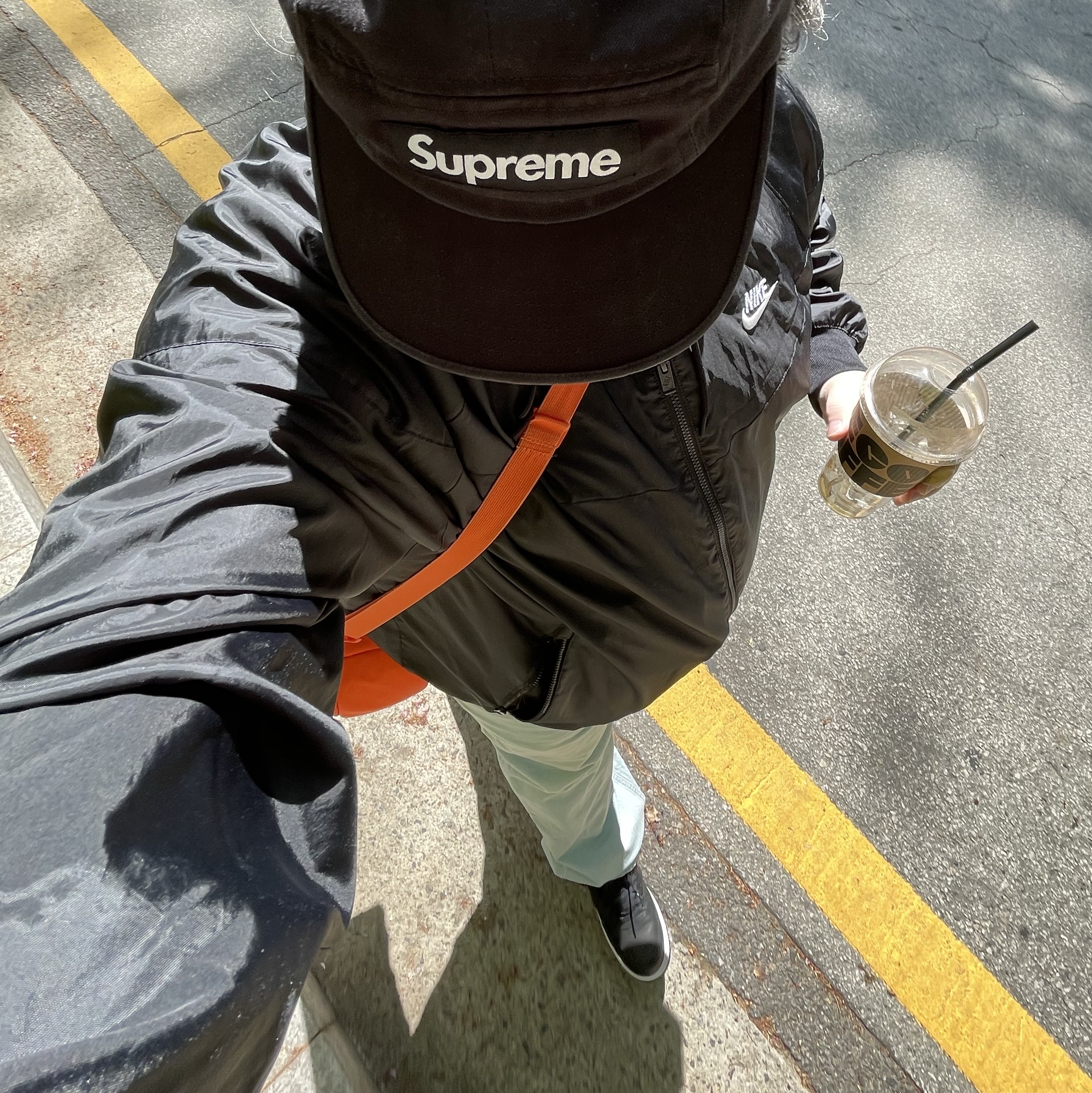 Nike x Stussy Air Force 1 '07 Mid SP Black, Supreme Washed Chino Twill Camp Cap Black 착용 스타일