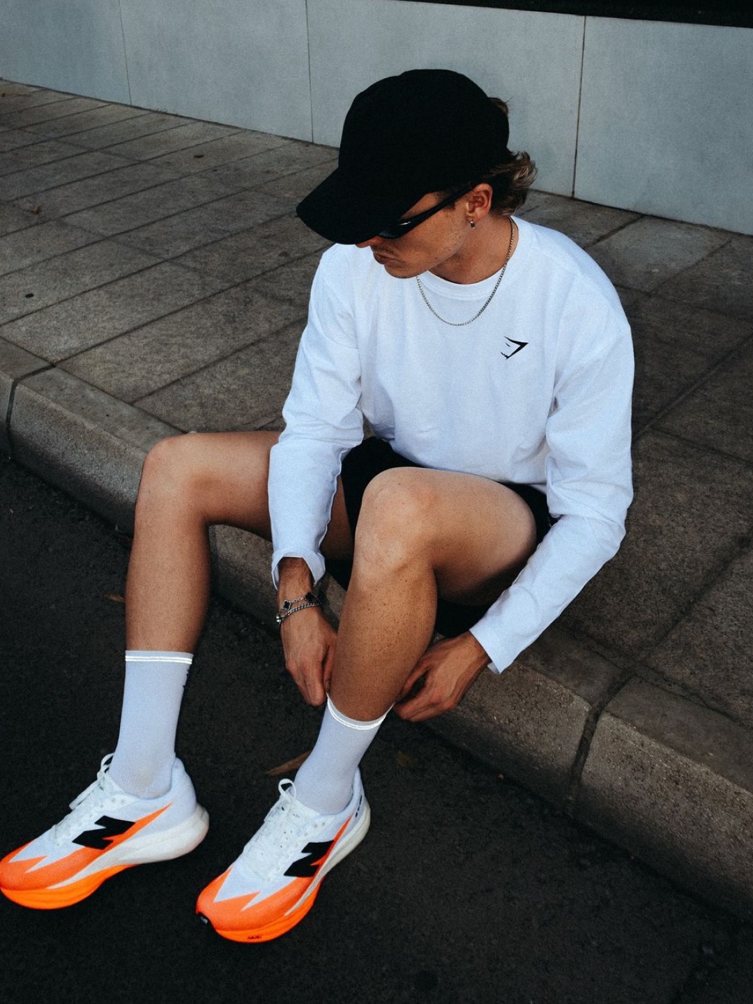 [KREAM 단독] runwhither Mesh Cap Black, [KREAM 단독] runwhither Mesh Cap Ivory 착용 스타일 - 4