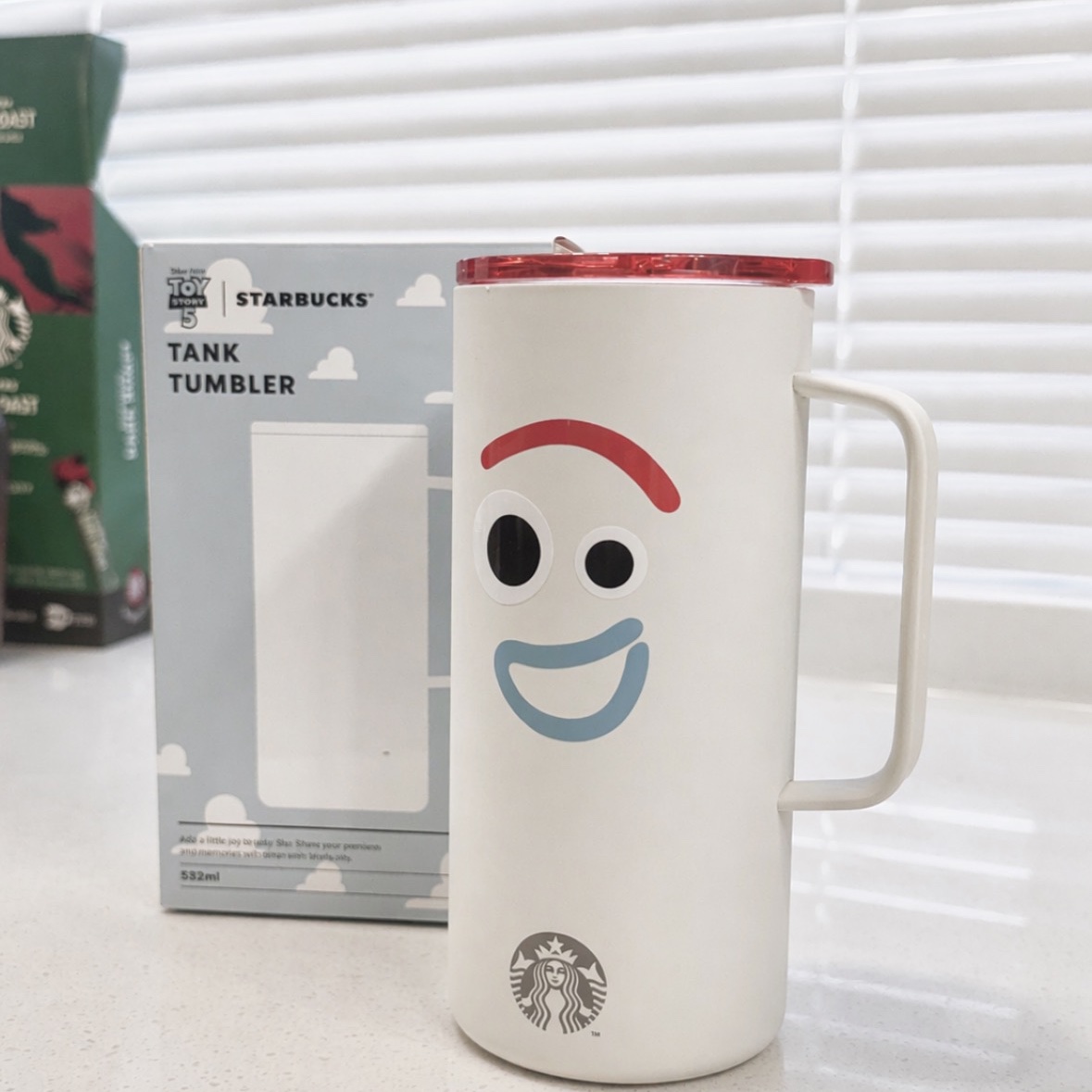 Starbucks x Toy Story 5 MD Tank Tumbler 503ml 착용 스타일