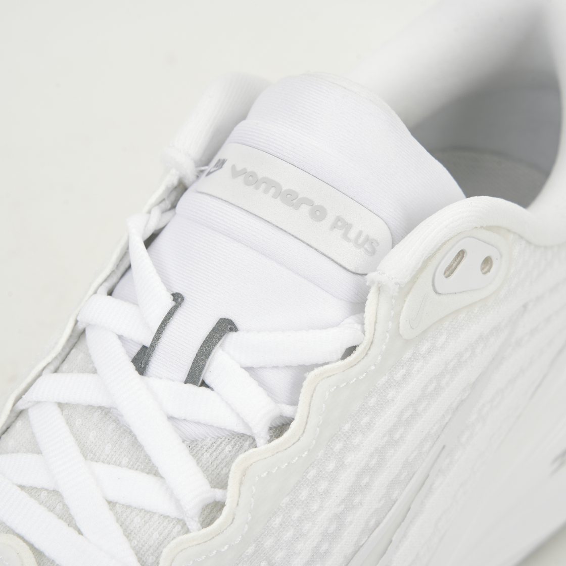 (W) 나이키 보메로 플러스 화이트 포톤 더스트((W) Nike Vomero Plus White Photon Dust) - 7
