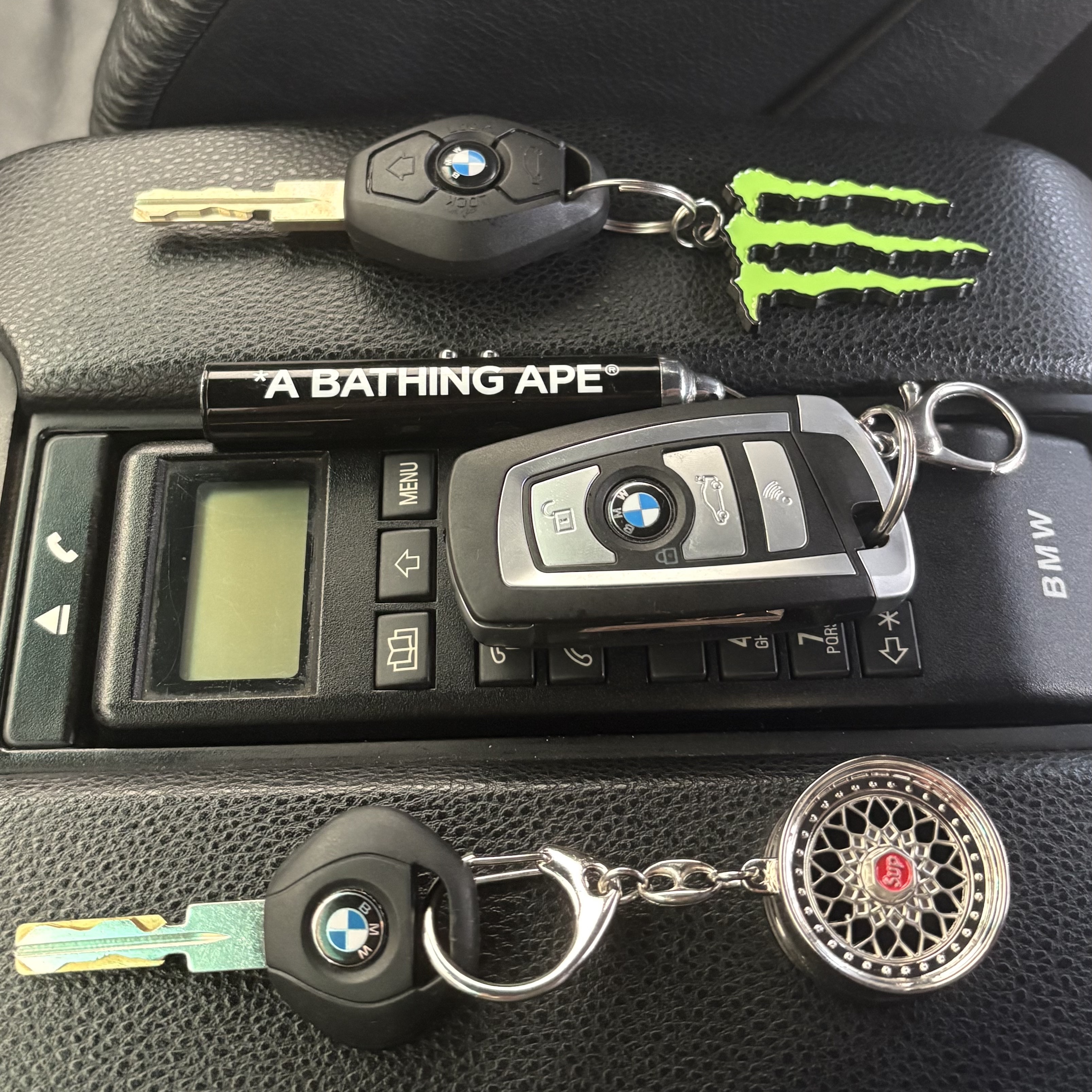 Supreme x BBS RS Rim Keychain Chrome - 25FW 착용 스타일 - 1