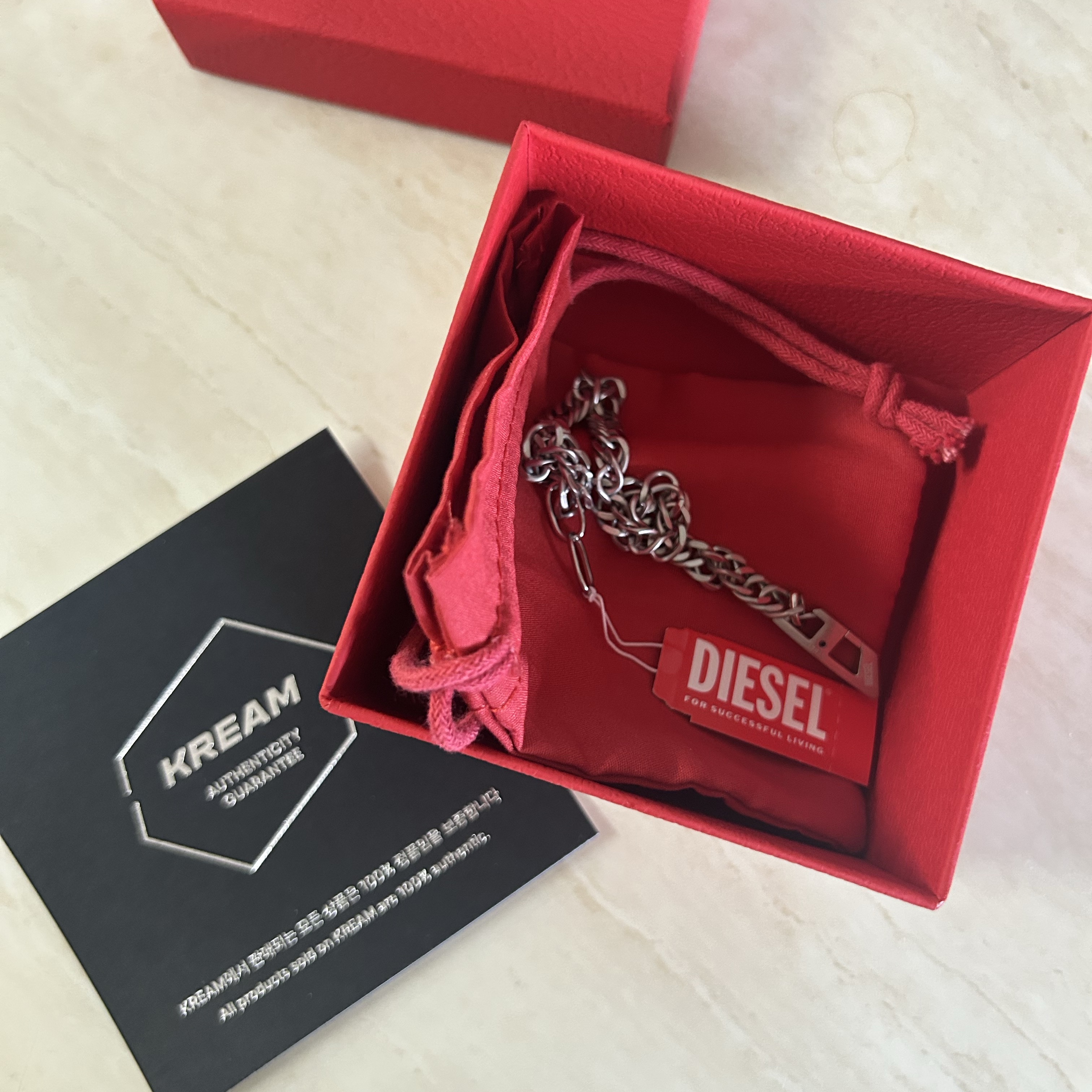 Diesel Dx1510 Stainless Steel Chain Bracelet Silver 착용 스타일