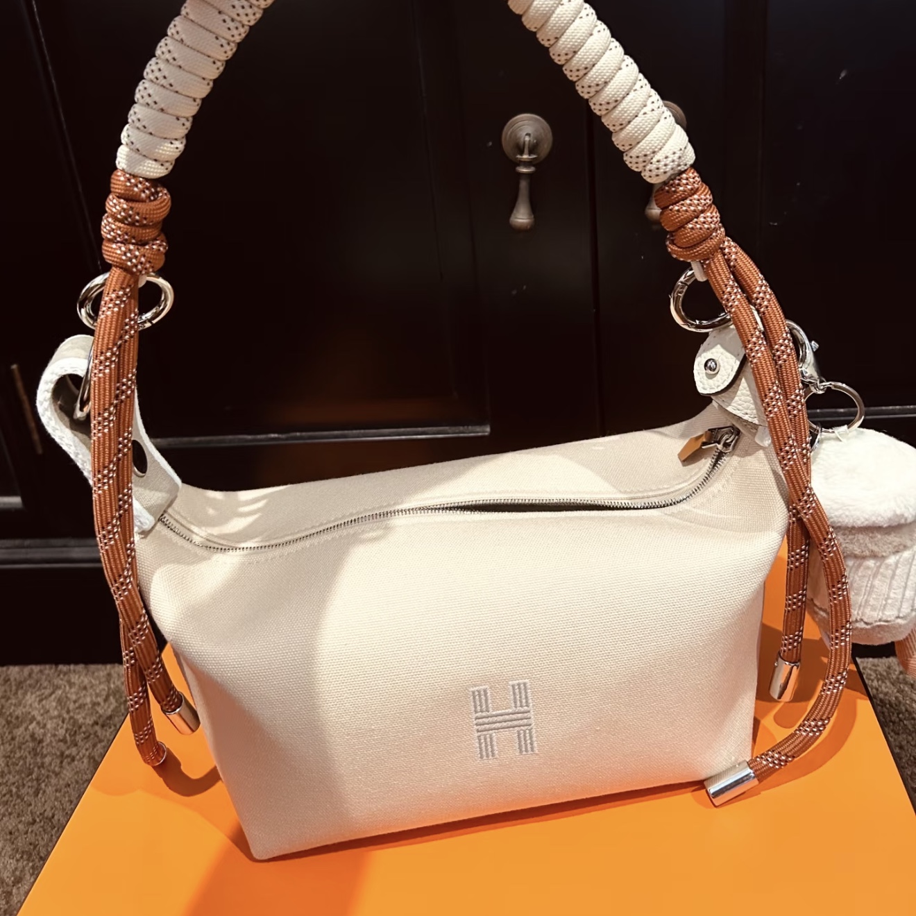 Hermes Small Bride-A-Brac Case Canvas & Naturel 착용 스타일