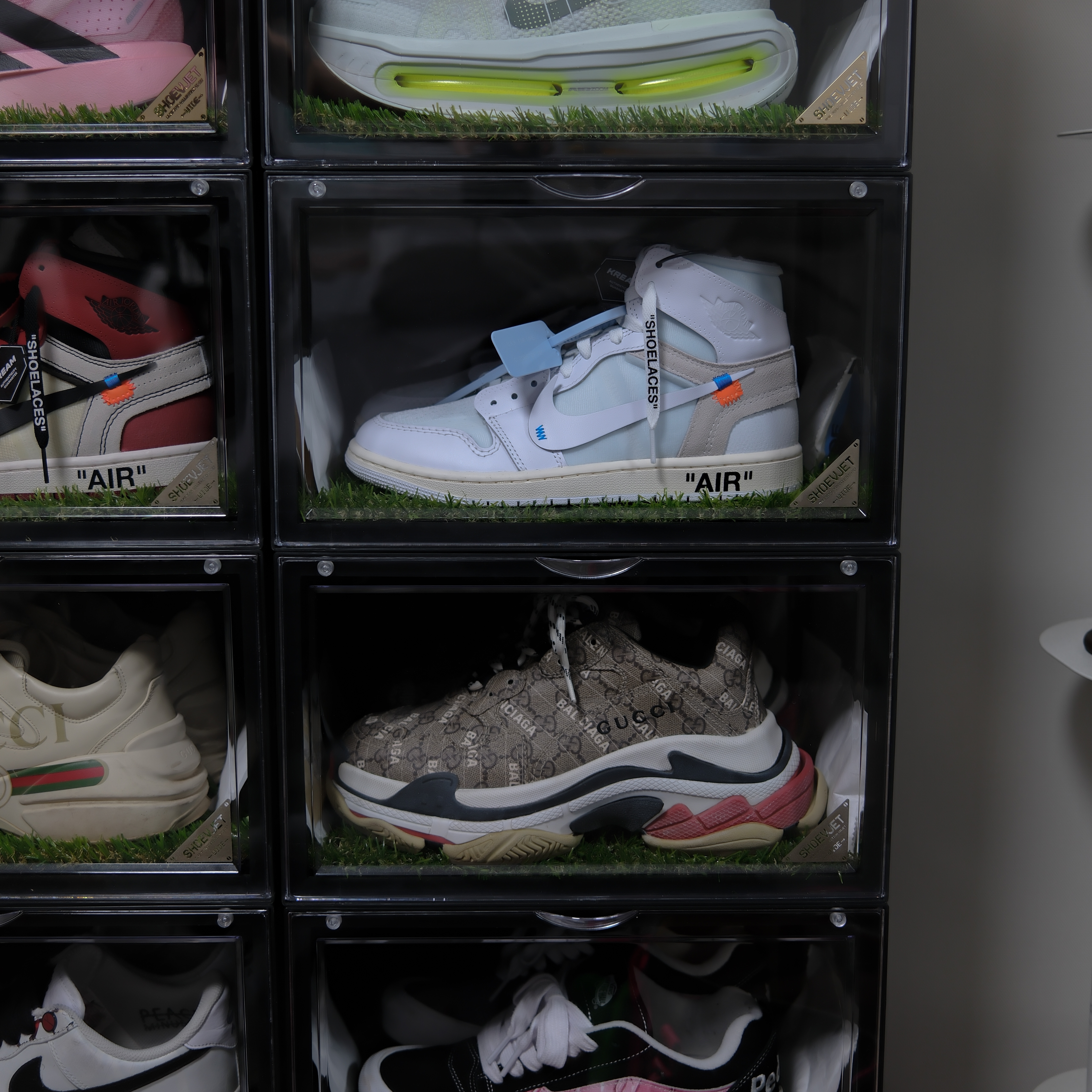 Jordan 1 x Virgil Abloh Archive Retro High Alaska White, Jordan 1 x Off-White Retro High Chicago The Ten 착용 스타일 - 4