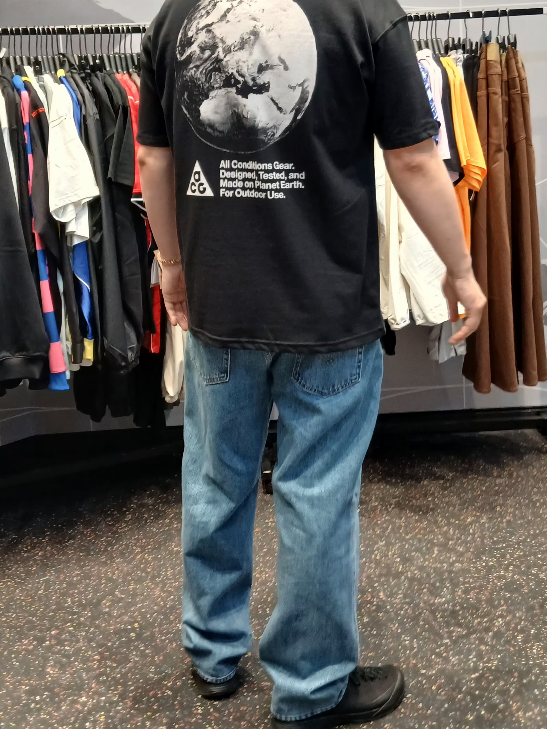 Arc'teryx Konseal FL 2 Leather GTX Black, Nike ACG Dri-Fit T-Shirt Black - Asia 착용 스타일 - 2