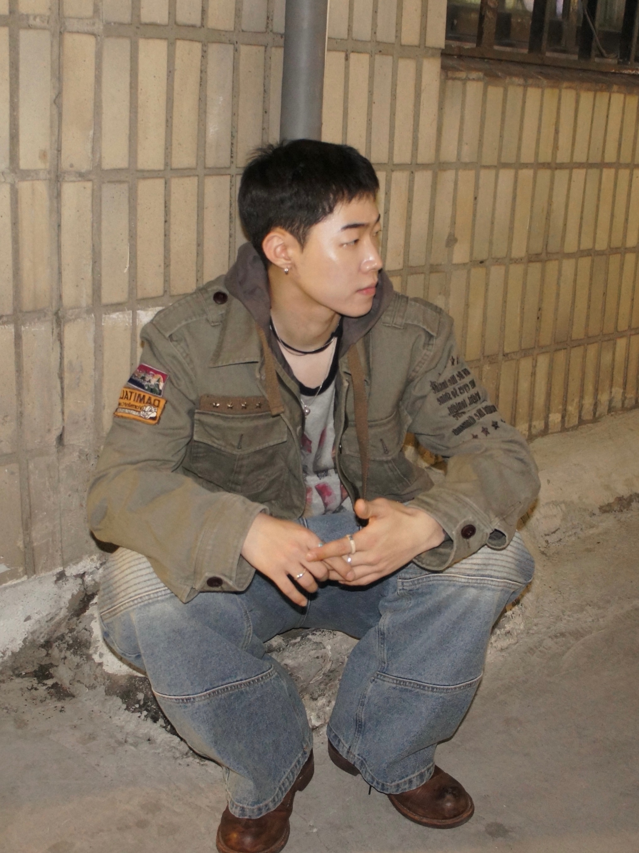 Blue Sunflower Vintage Washed Hooded Jacket, Aakam Washed Zipper Slit Denim Pants Sky Blue 착용 스타일 - 4