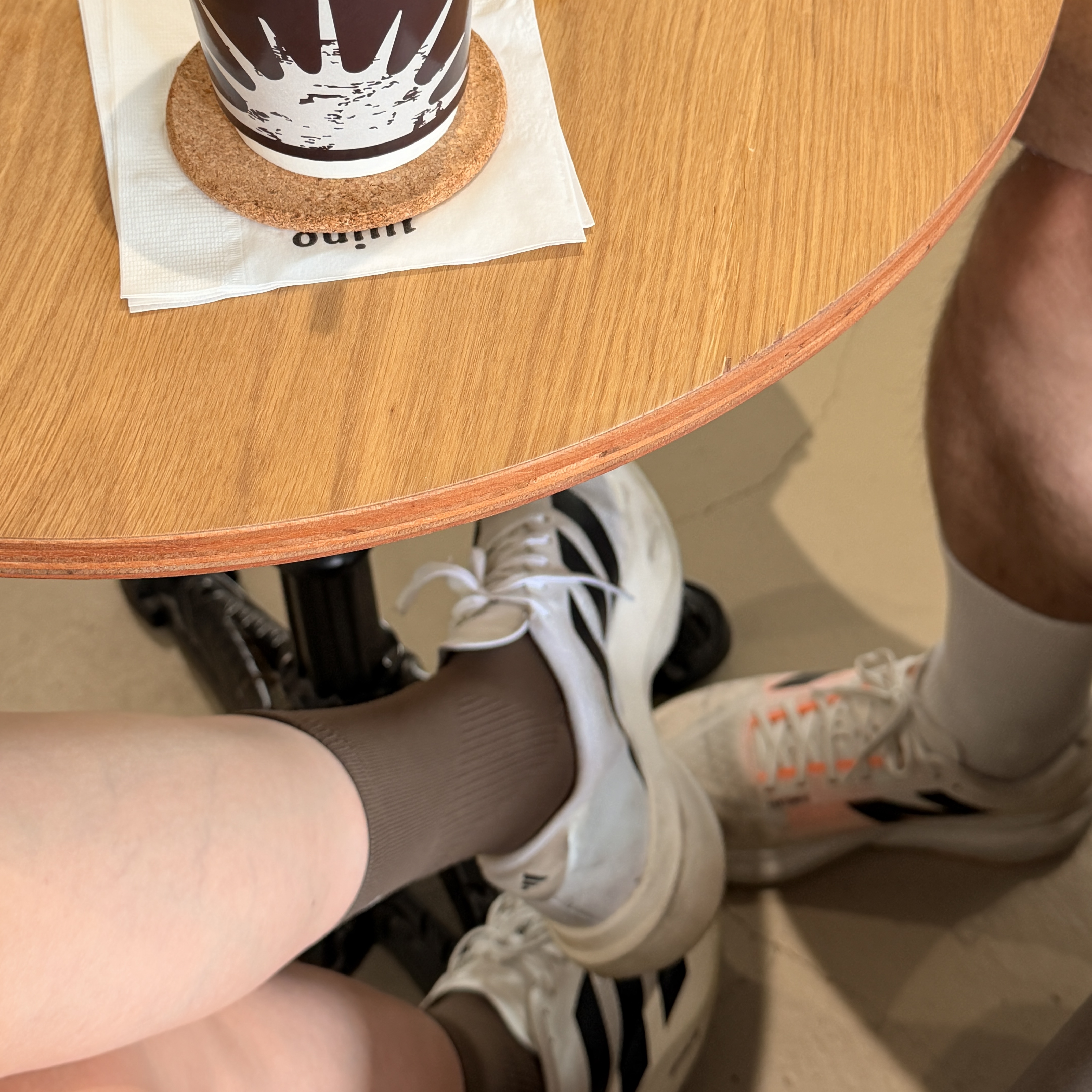 New Balance Fuelcell Rebel v4 Ivory - 2E Wide, [KREAM 단독] runwhither LSD Brown 착용 스타일