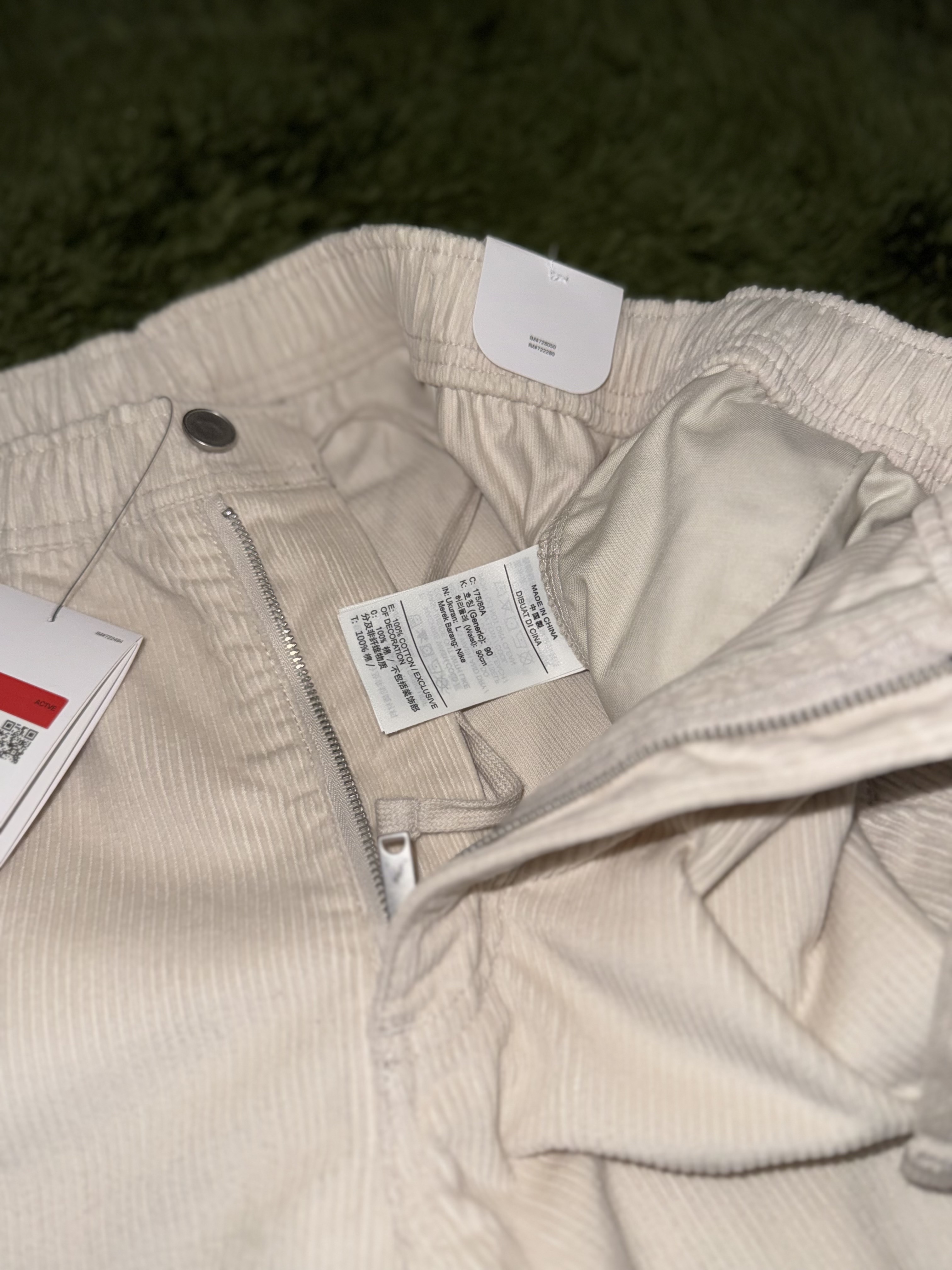 Jordan Flight Chicago Corduroy Pants Light Orewood Brown (HV0526-104) 착용 스타일 - 4