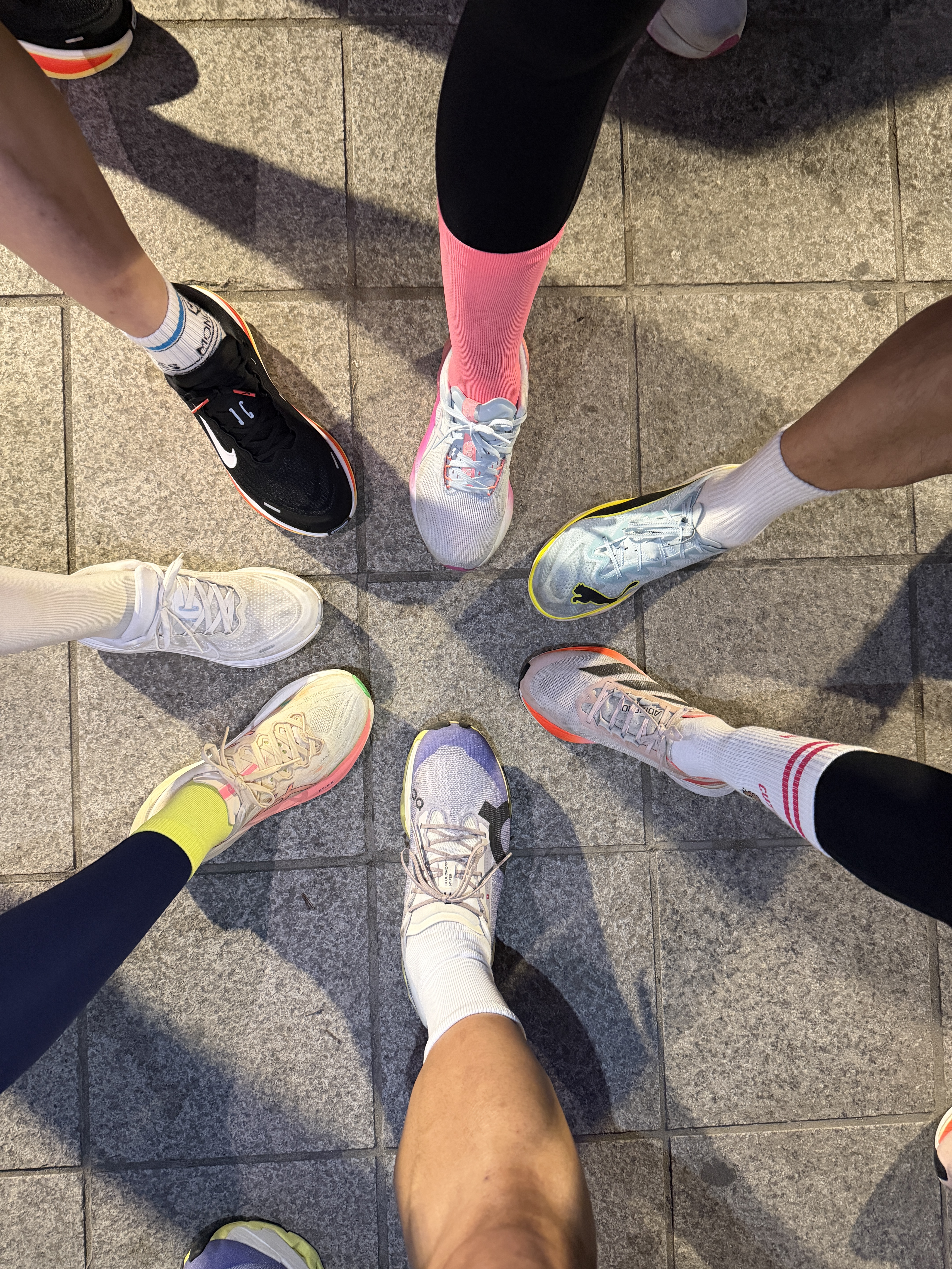 On Running Cloudmonster 3 Hyper Lily Limelight, Puma Deviate Nitro Elite 4 Fresh Water Lemon Crush 착용 스타일