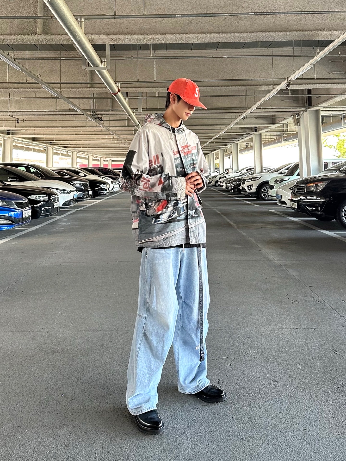 Supreme Grand Prix Parka Multi-Color - 19SS, Supreme Pigment Print S Logo 6-Panel Orange - 22FW 착용 스타일 - 4