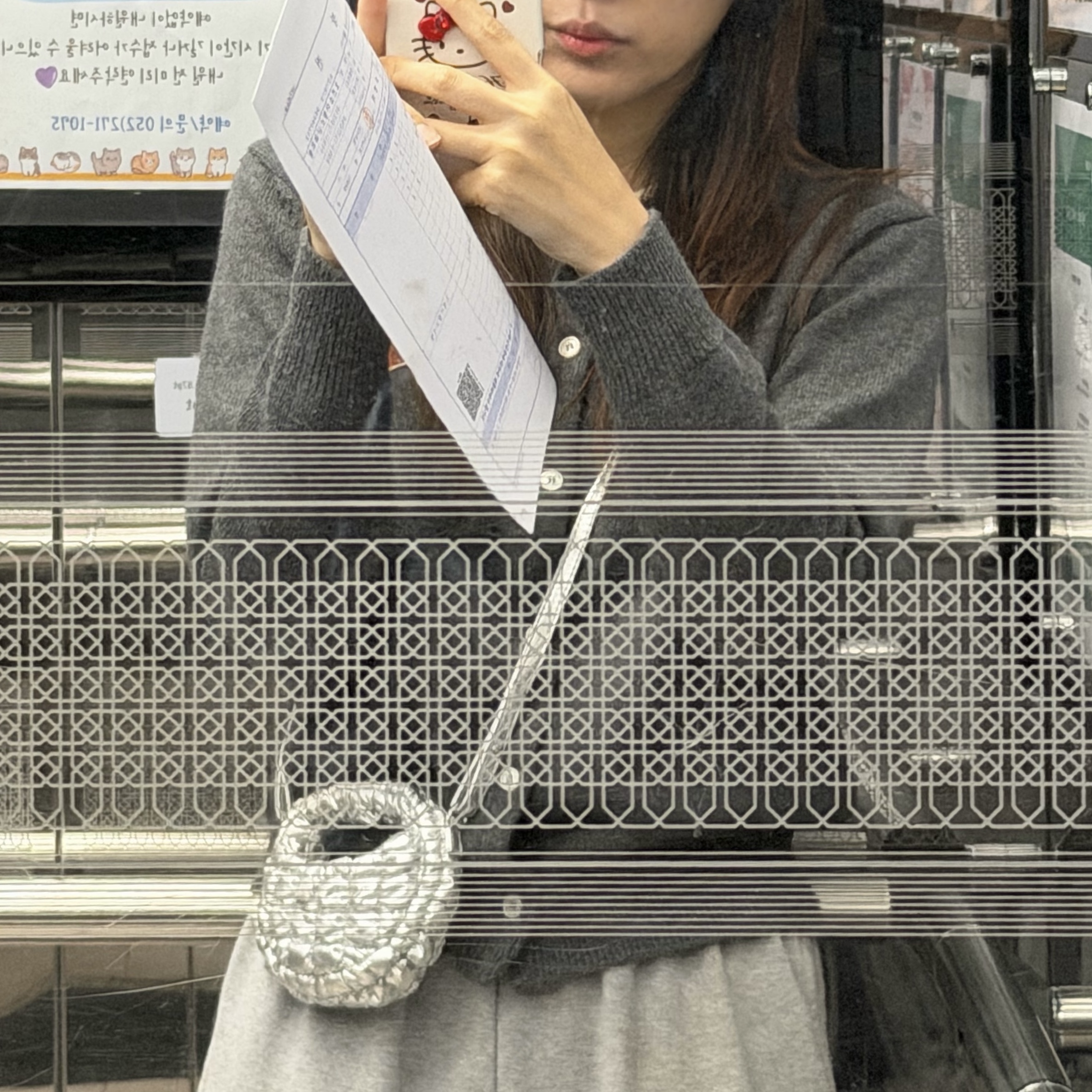 COS Quilted Nano Crossbody Bag Silver 착용 스타일