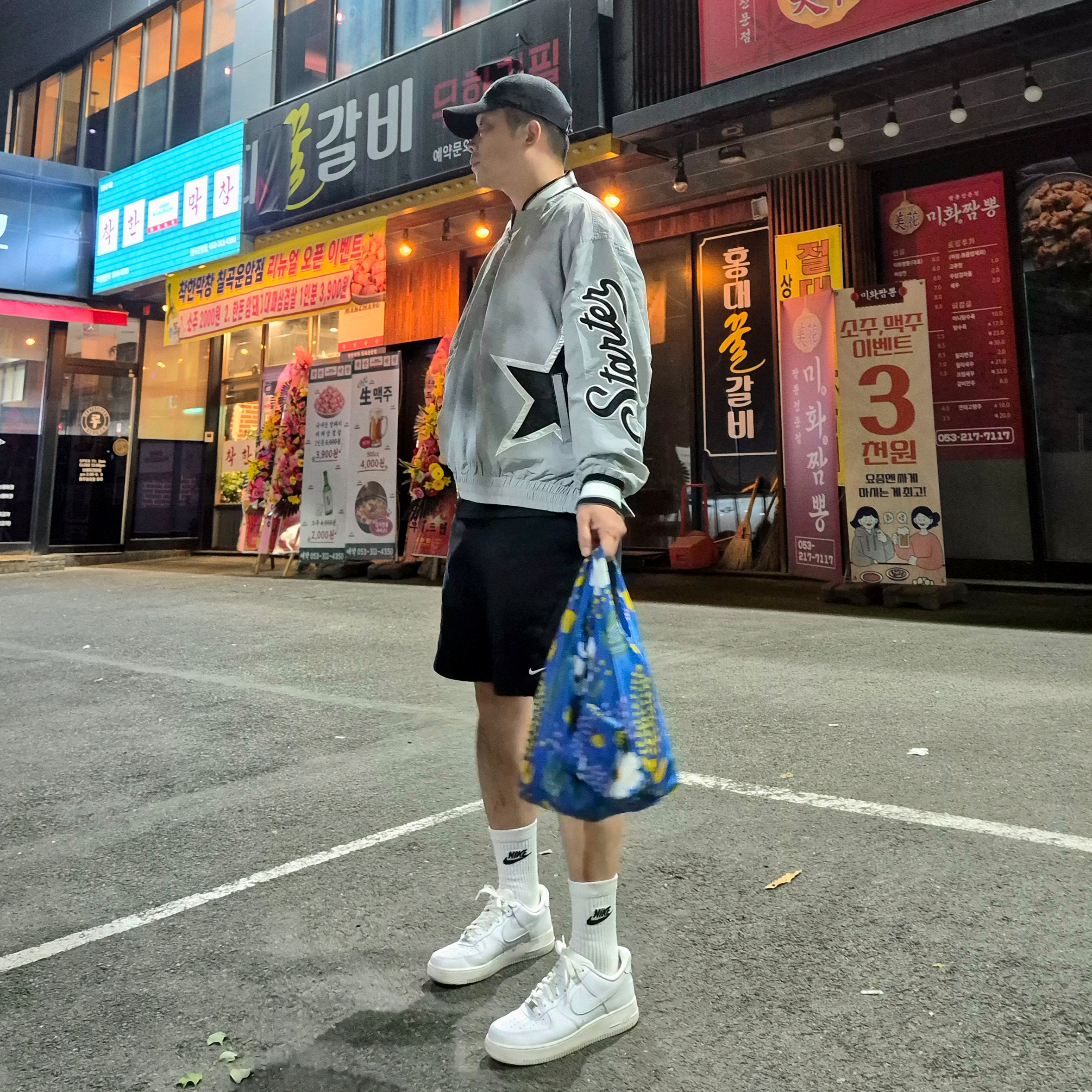 Nike Air Force 1 '07 Low White, Nike NRG Solo Swoosh Fleece Shorts Black - Asia 착용 스타일 - 1