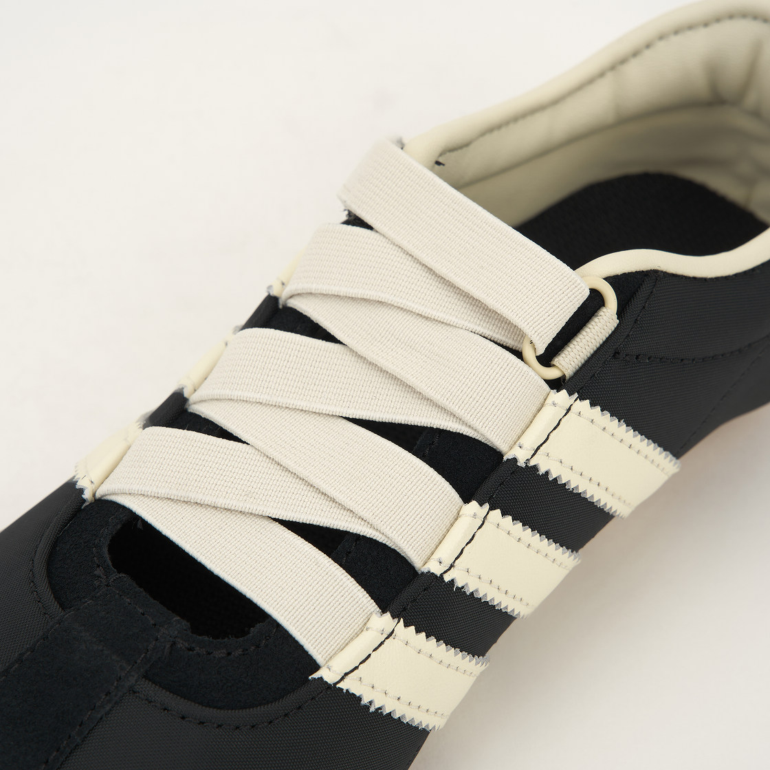 (W) 아디다스 도쿄 MJ 코어 블랙 크림 화이트((W) Adidas Tokyo MJ Core Black Cream White) - 7