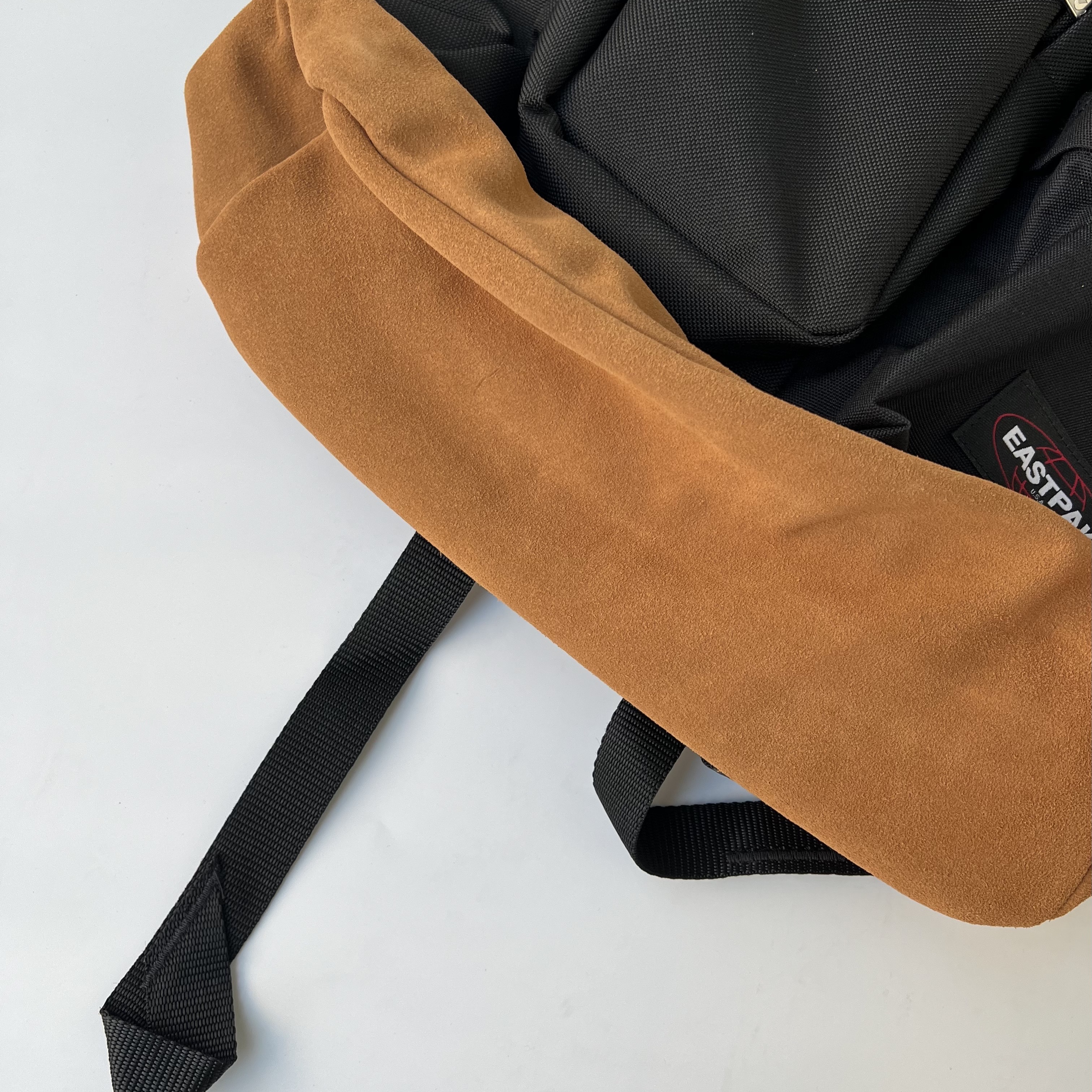 Jansport x Eastpak Hybrid Pack Backpack Black Black, Jansport x Eastpak Hybrid Pack Backpack Green Navy 착용 스타일 - 5