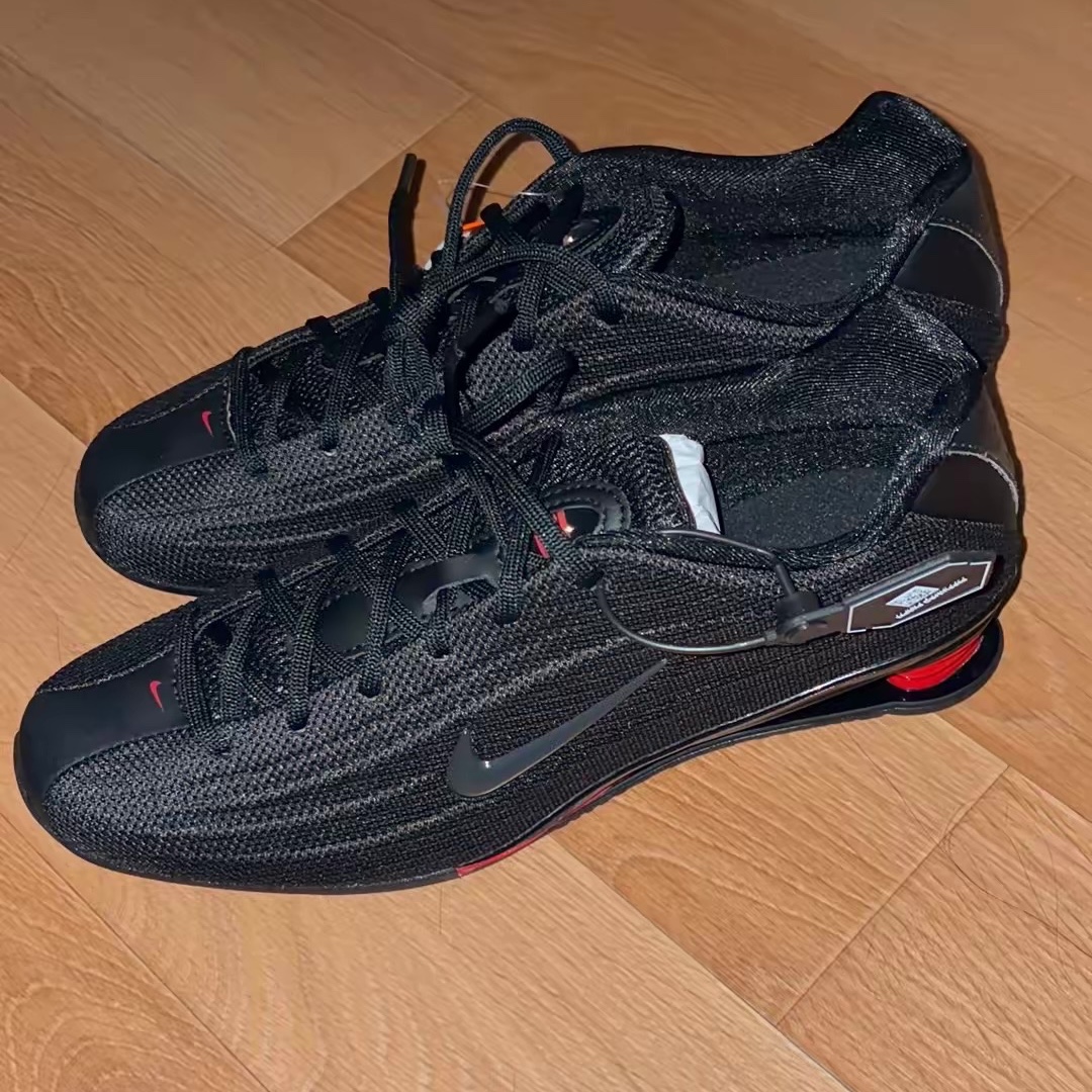 (W) Nike Shox Z Black University Red 착용 스타일