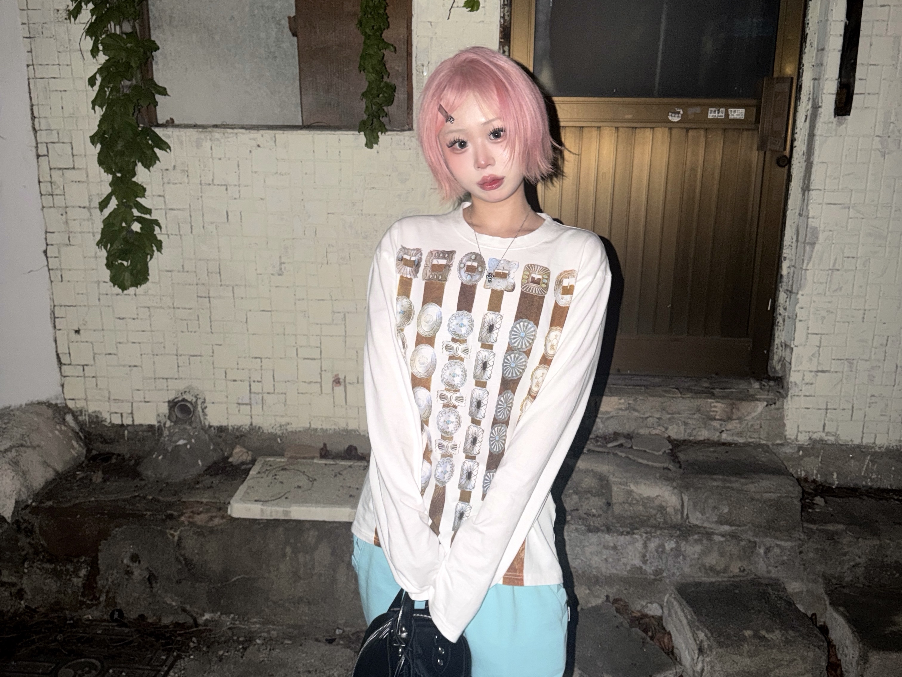 Kapital 20 Curtain Concho Print Jersey Crew Long T-Shirt White, (W) Balenciaga City Ballerina Black Silver 착용 스타일 - 1