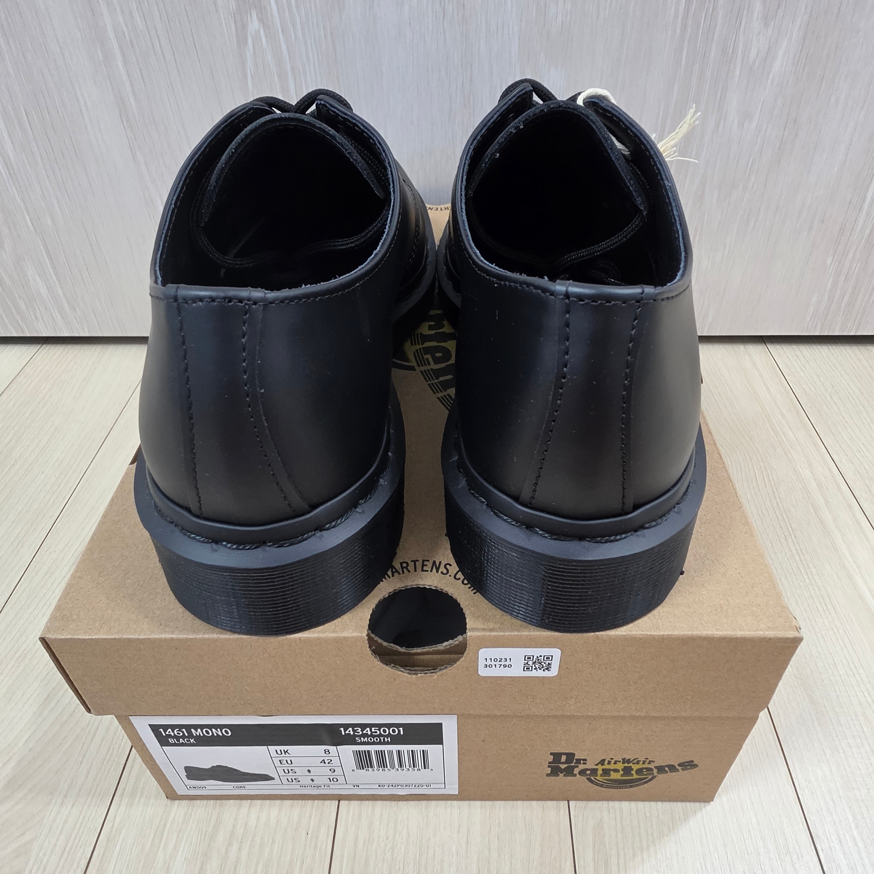 Dr. Martens 1461 Mono Black 착용 스타일 - 3