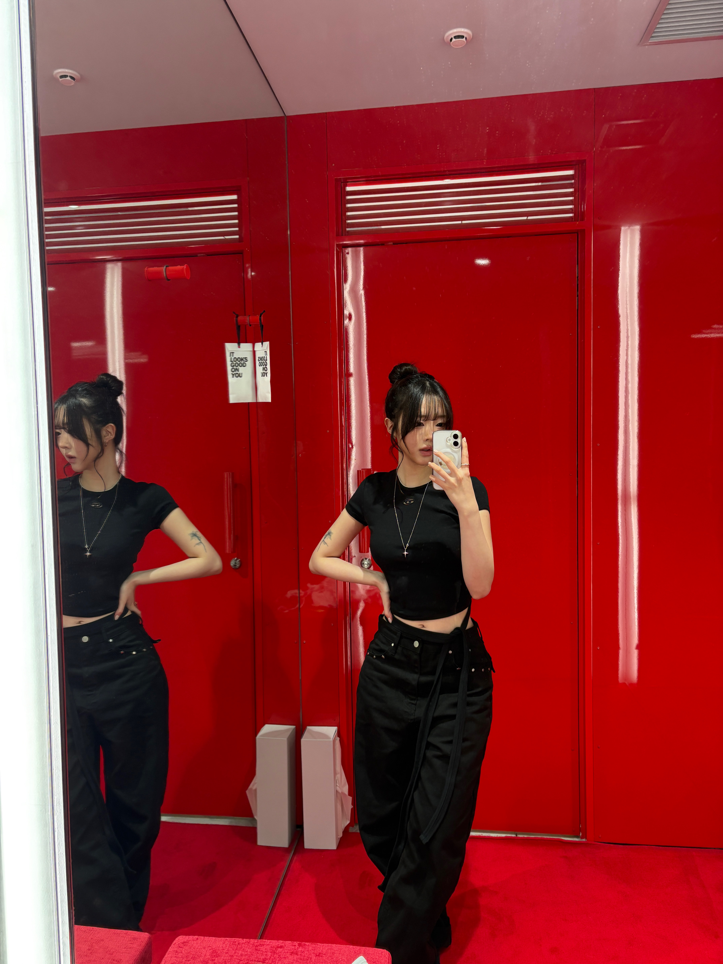 (W) Diesel T-Bunny-Tail-S1 Ribbed Top with Wrap-Around Laces Black 착용 스타일