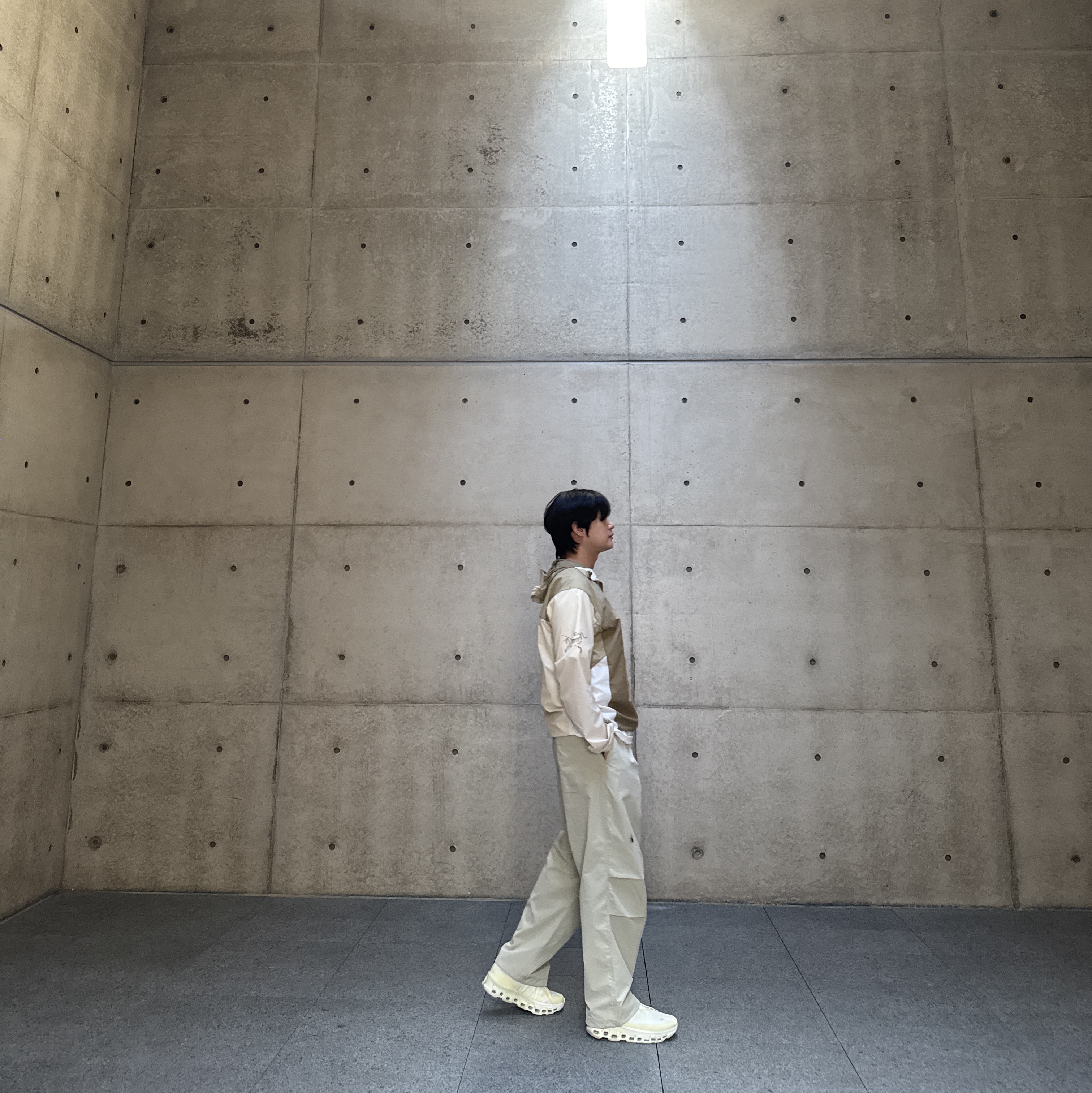 Arc'teryx x Beams Squamish Hoody Nagomi, On Running x Post Archive Faction (Paf) Cloudmonster 2 Seedling White 착용 스타일