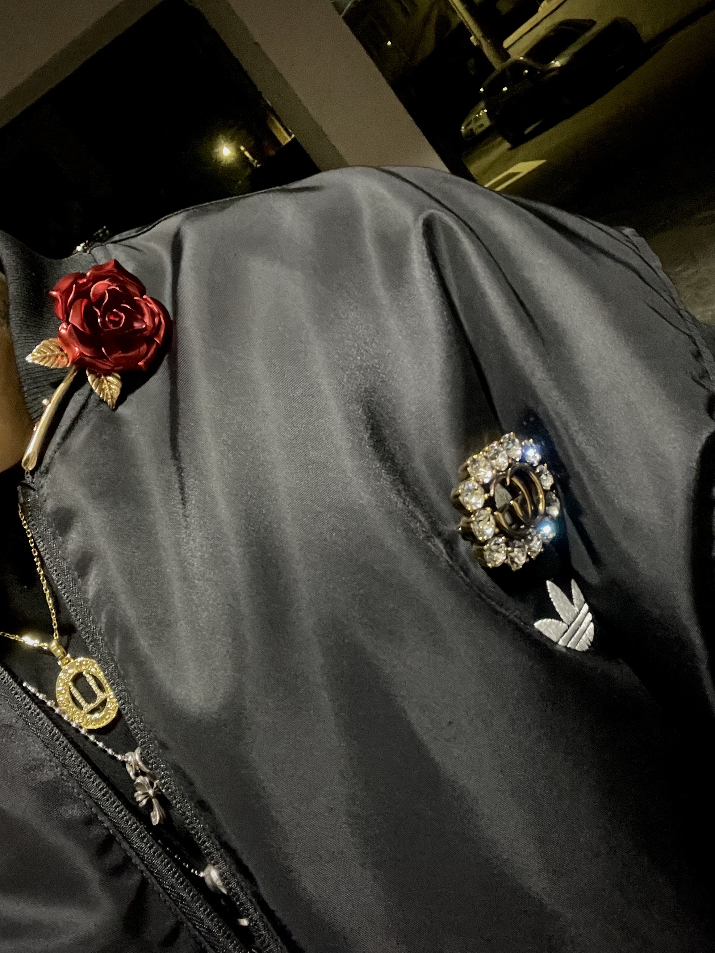 G-DRAGON Ubermensch Necklace Cubic Zirconia Ver Copper, Hansroom Chrome Hearts Bs Fleur Pendant With Bale 착용 스타일 - 3