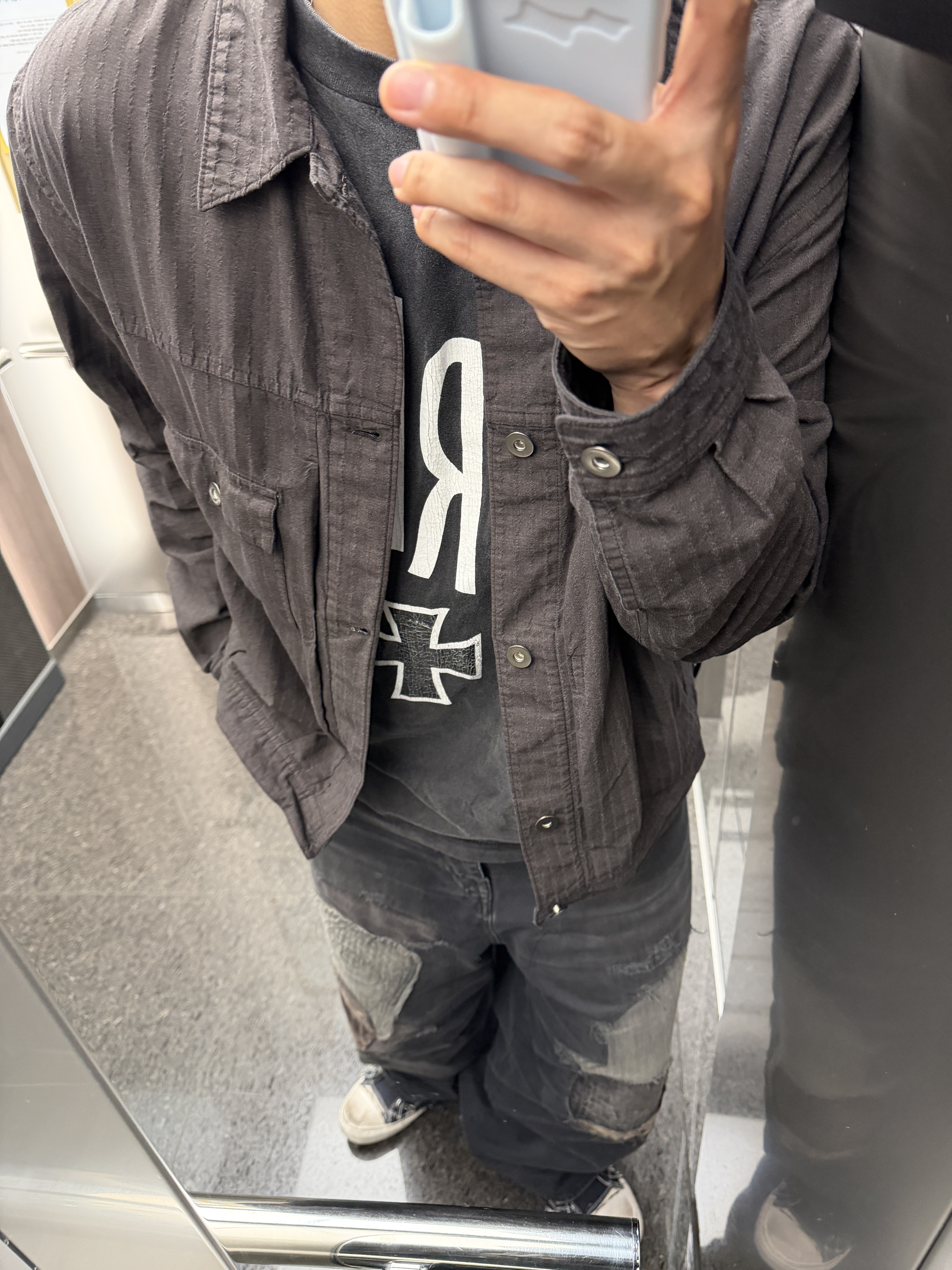Kapital Katsuragi Port Baggy Pants Black, Maison Margiela Loved to Death Sneakers Blue Black 착용 스타일