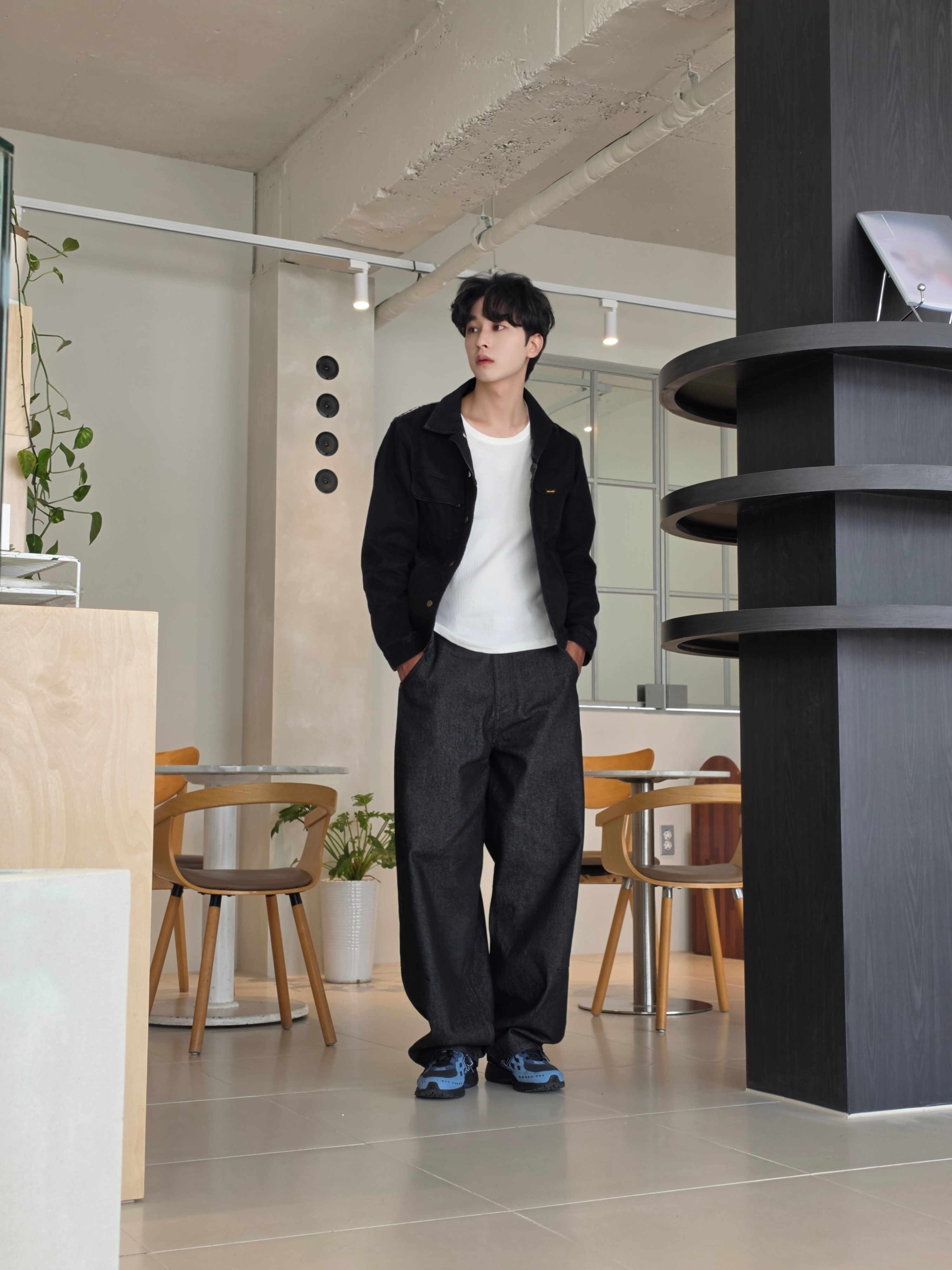 New Balance 1906W Black NB Navy Dark Shoreline Blue, ersco Ancient Denim Trucker Jacket Black 착용 스타일 - 2
