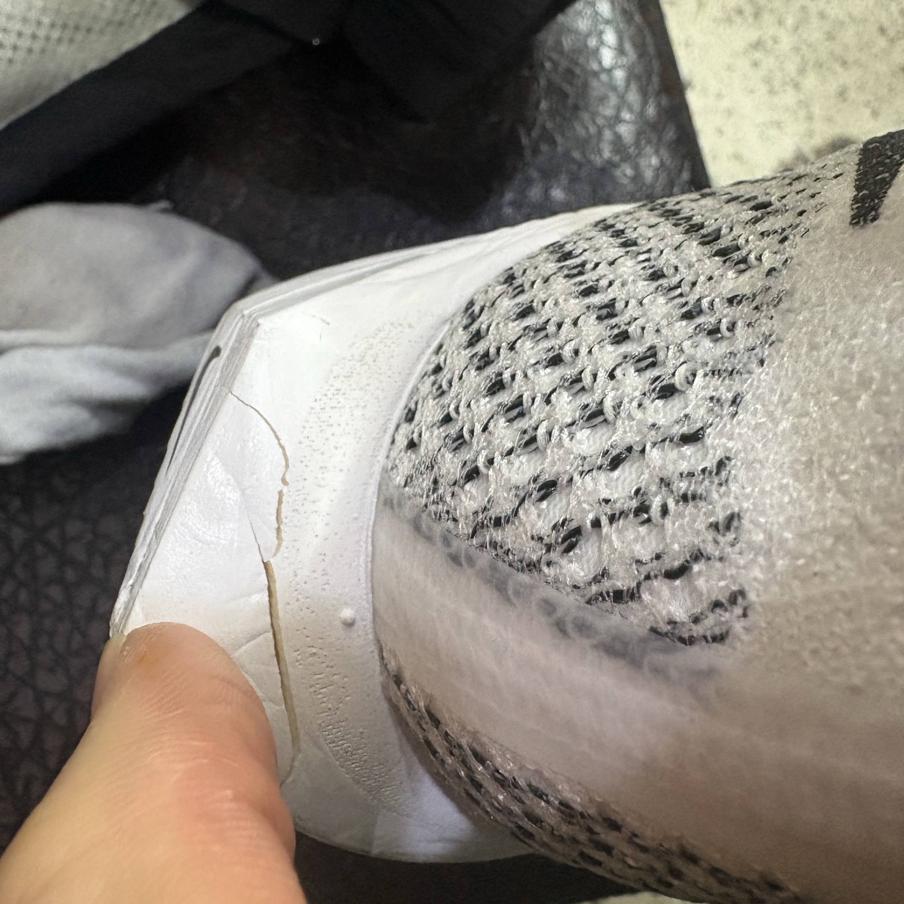 (W) Nike ZoomX Vaporfly Next% 3 White Particle Grey 착용 스타일