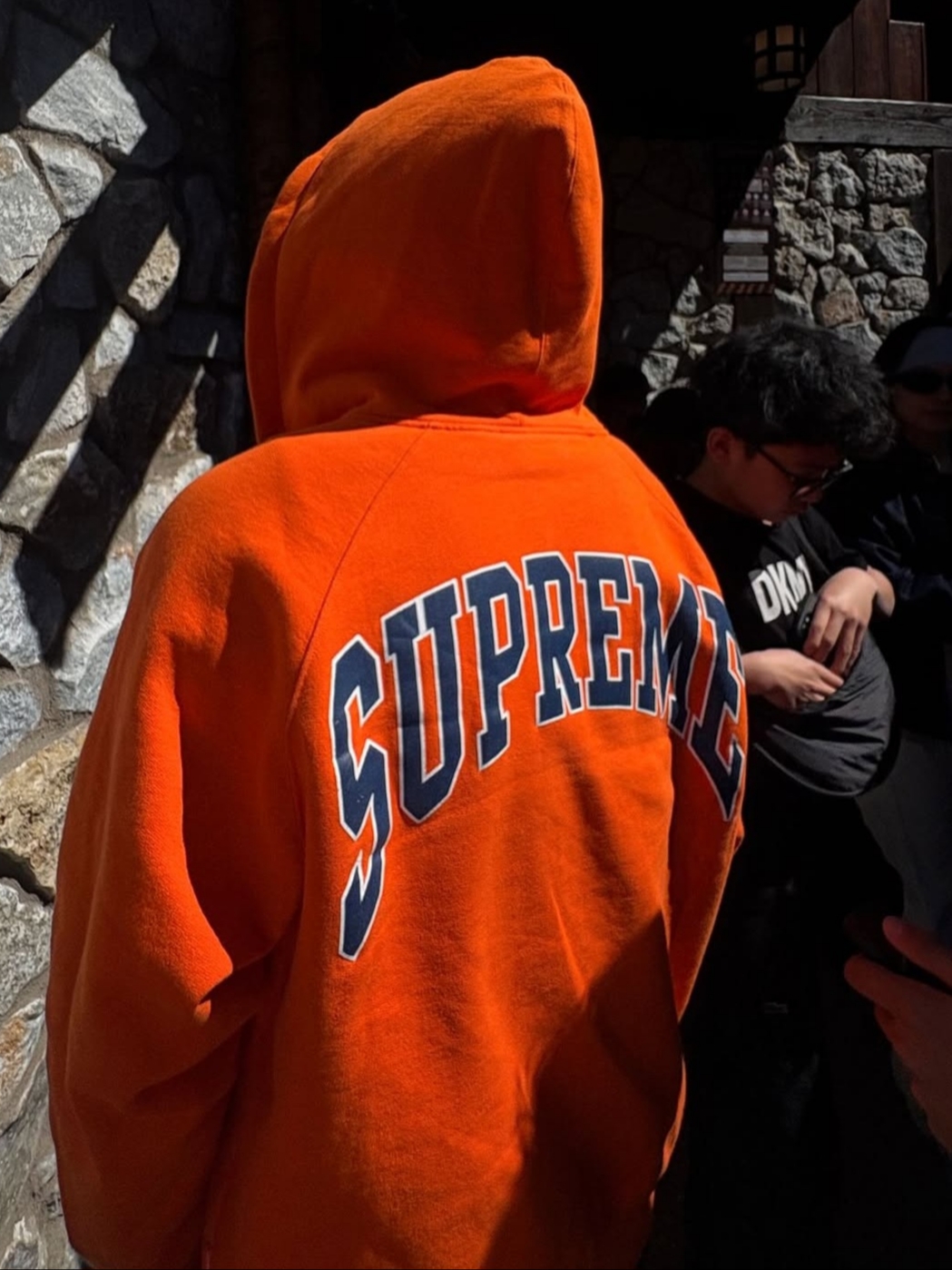 Supreme Cracked Raglan Zip Up Hooded Sweatshirt Dark Orange - 26SS 착용 스타일