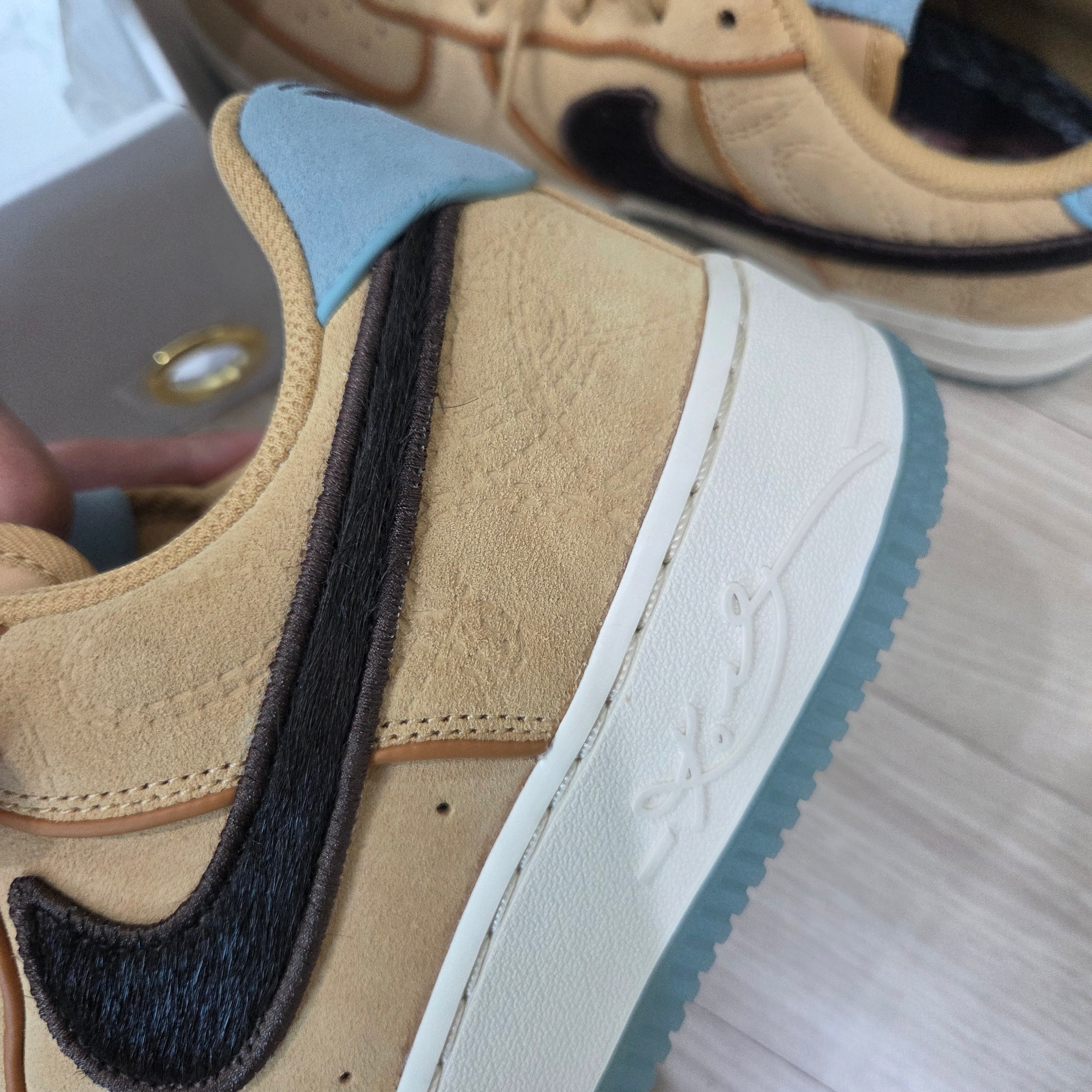 Nike x Kobe Bryant Air Force 1 Low Protro Twine Baroque Brown 착용 스타일 - 2