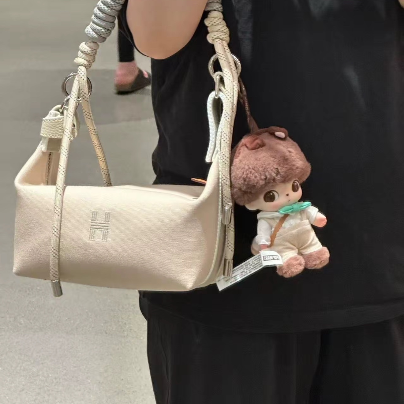 Hermes Large Bride-A-Brac Case Canvas & Naturel 착용 스타일