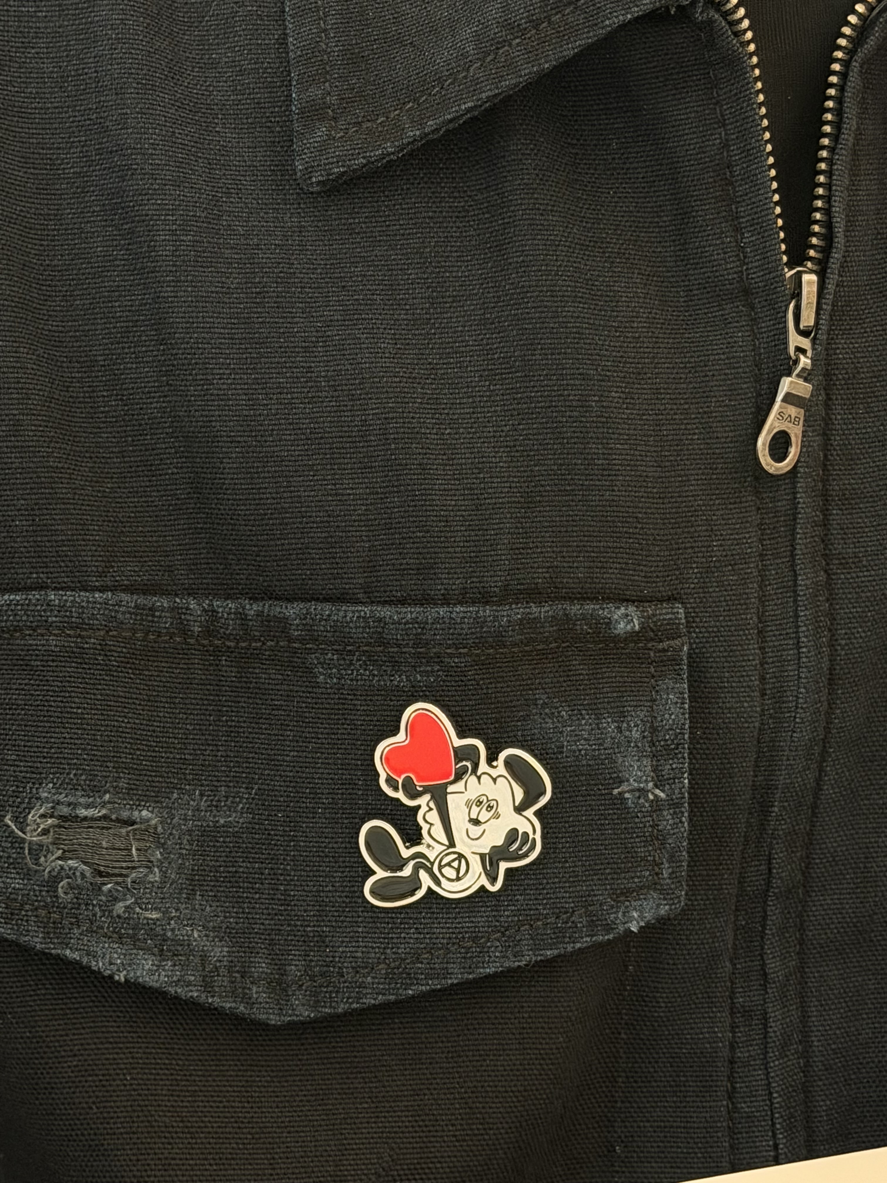 Verdy x Lotte Museum Badge 착용 스타일 - 1