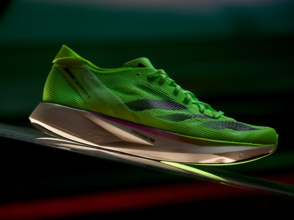 Adidas Adizero Takumi Sen 10 Green Spark 착용 스타일