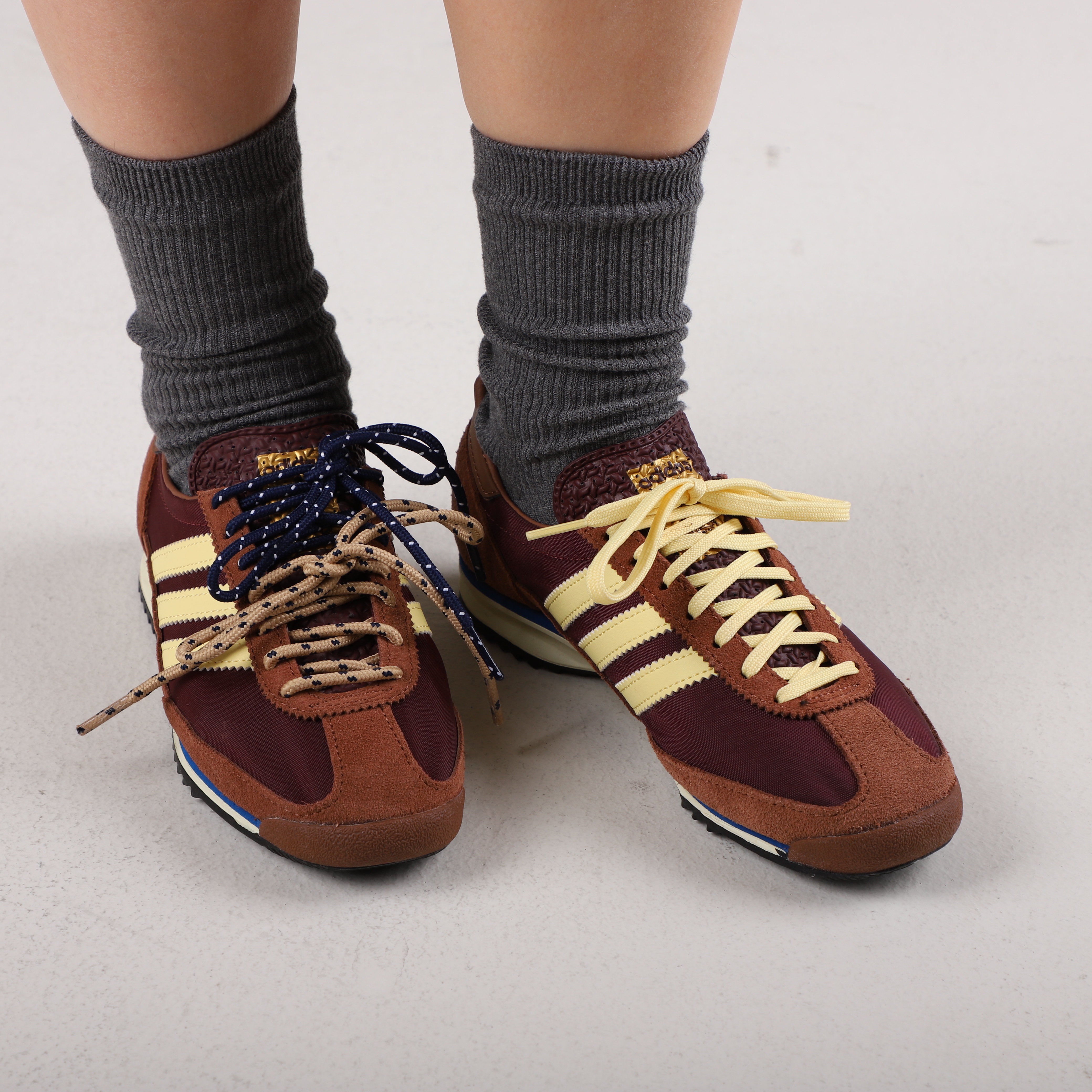 (W) Adidas SL 72 OG Maroon Almost Yellow 착용 스타일 - 1