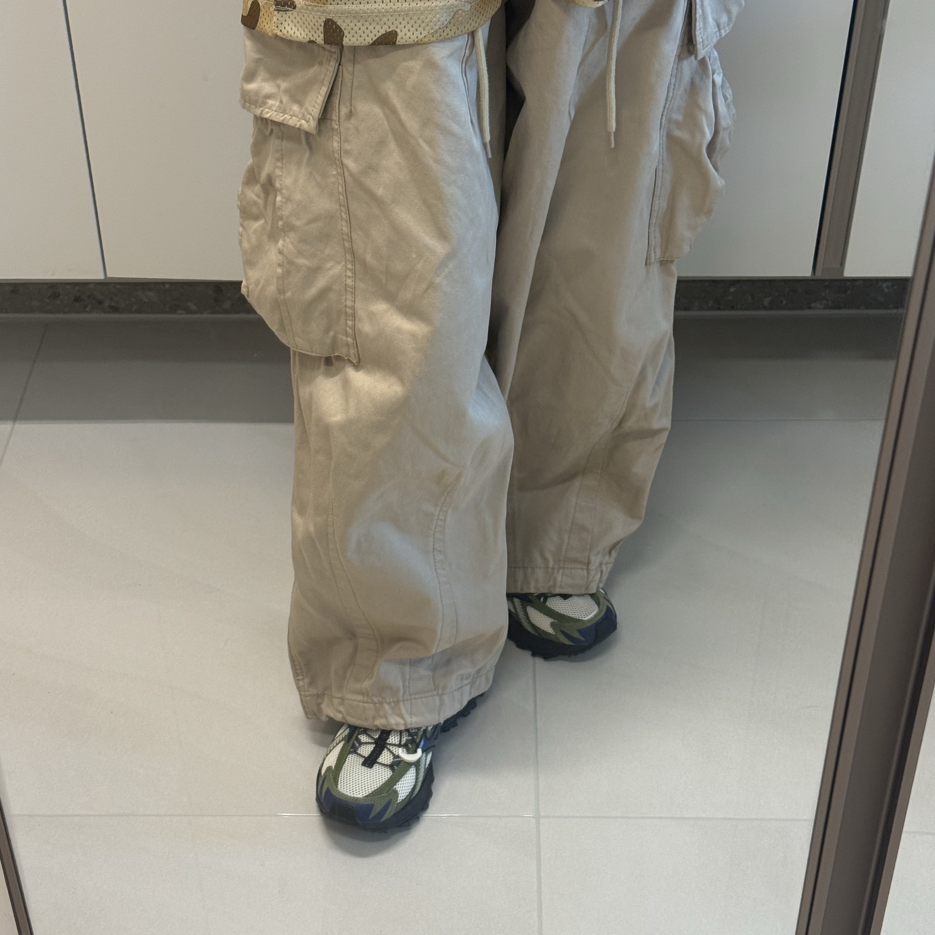 Mizuno Racer Trail SE Khaki 착용 스타일 - 2