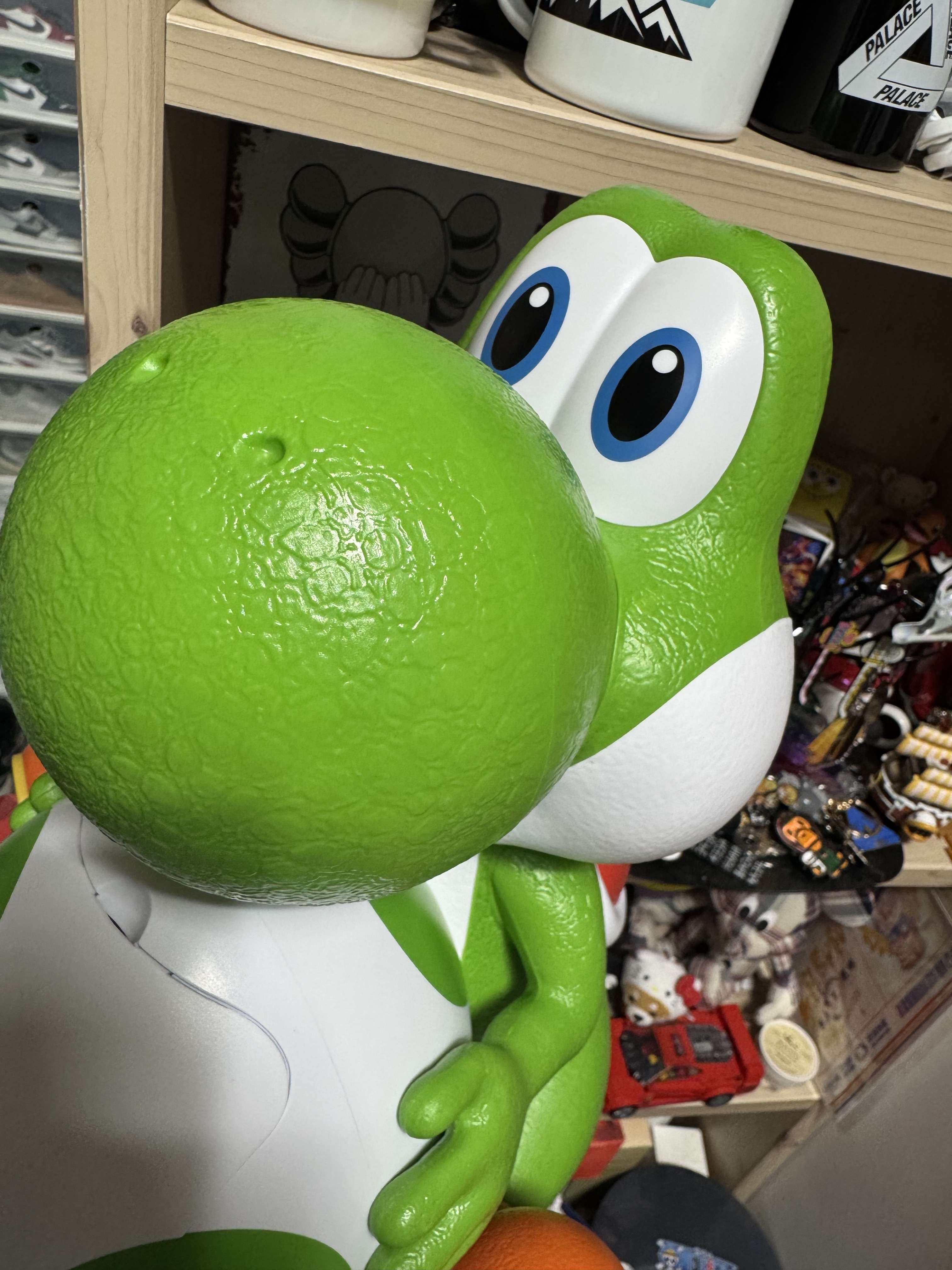 CGV x Super Mario Yoshi Popcorn Bucket, Maison Mihara Yasuhiro Peterson OG Sole Canvas Low Sneakers Black 착용 스타일 - 7