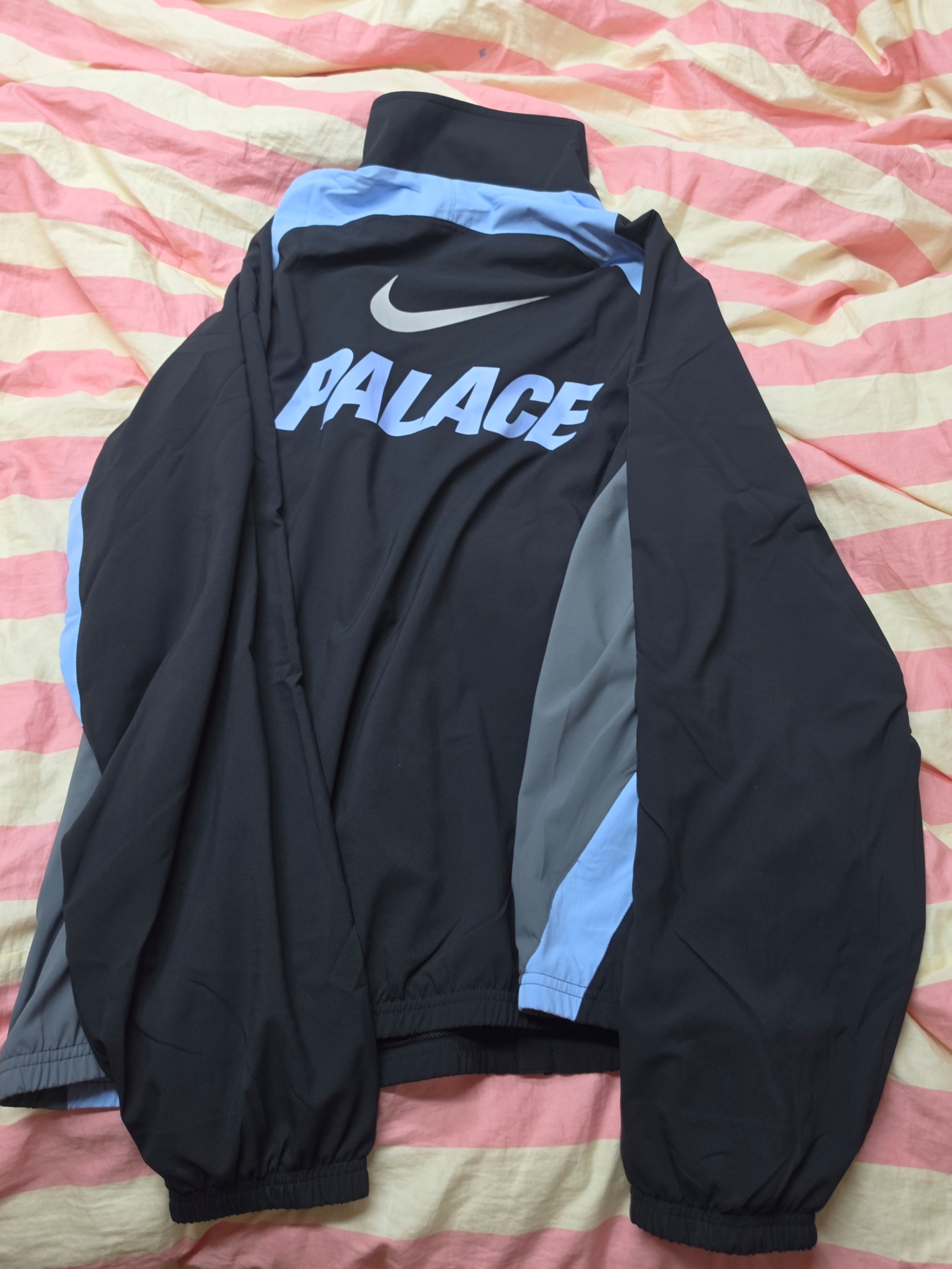 Palace x Nike Track Jacket Black - 26SS 착용 스타일 - 1