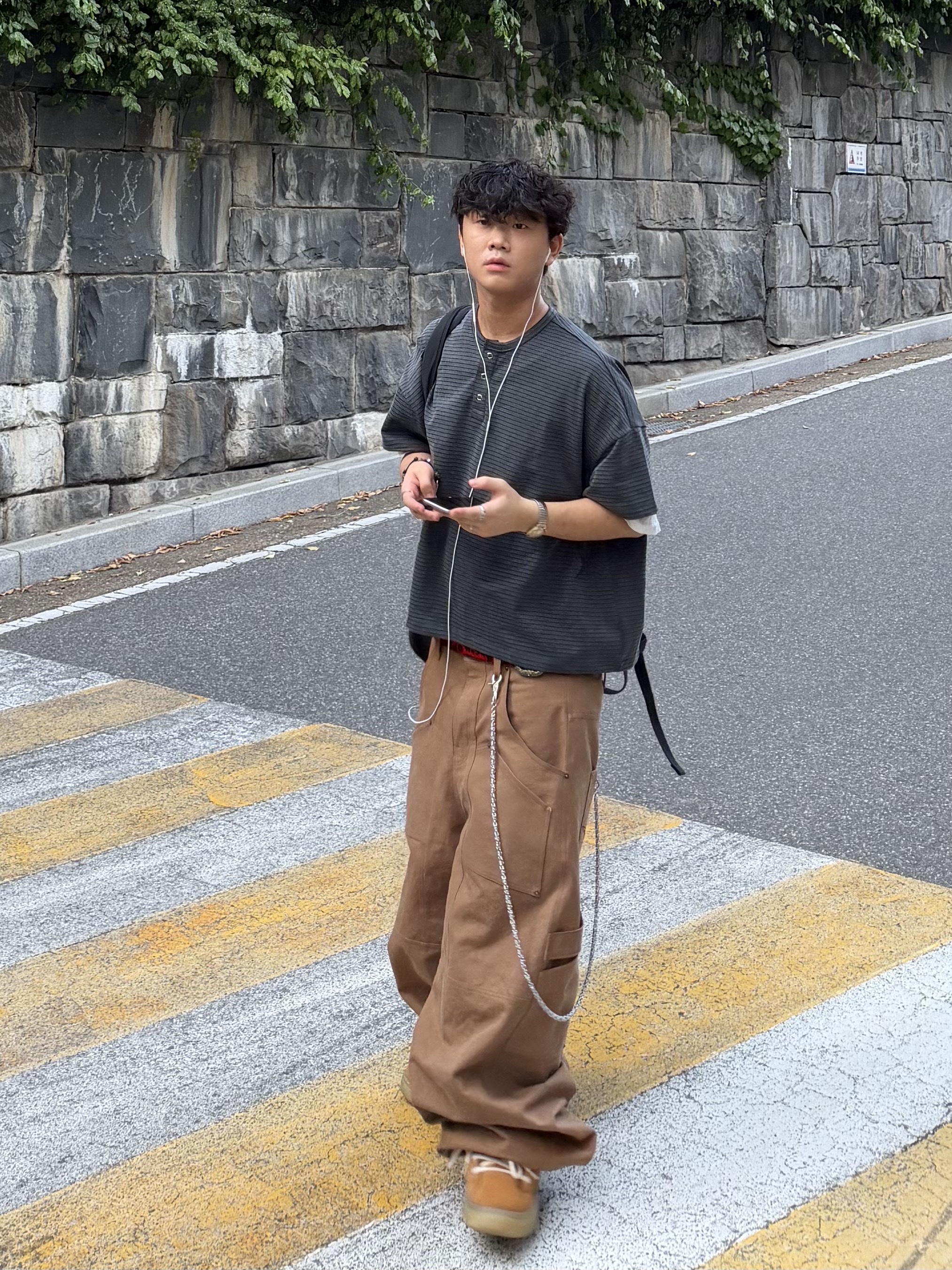 ERL Vamp Skate Shoe Natural Brown, Converse x Drkshdw Oversized Backpack Black 착용 스타일 - 4