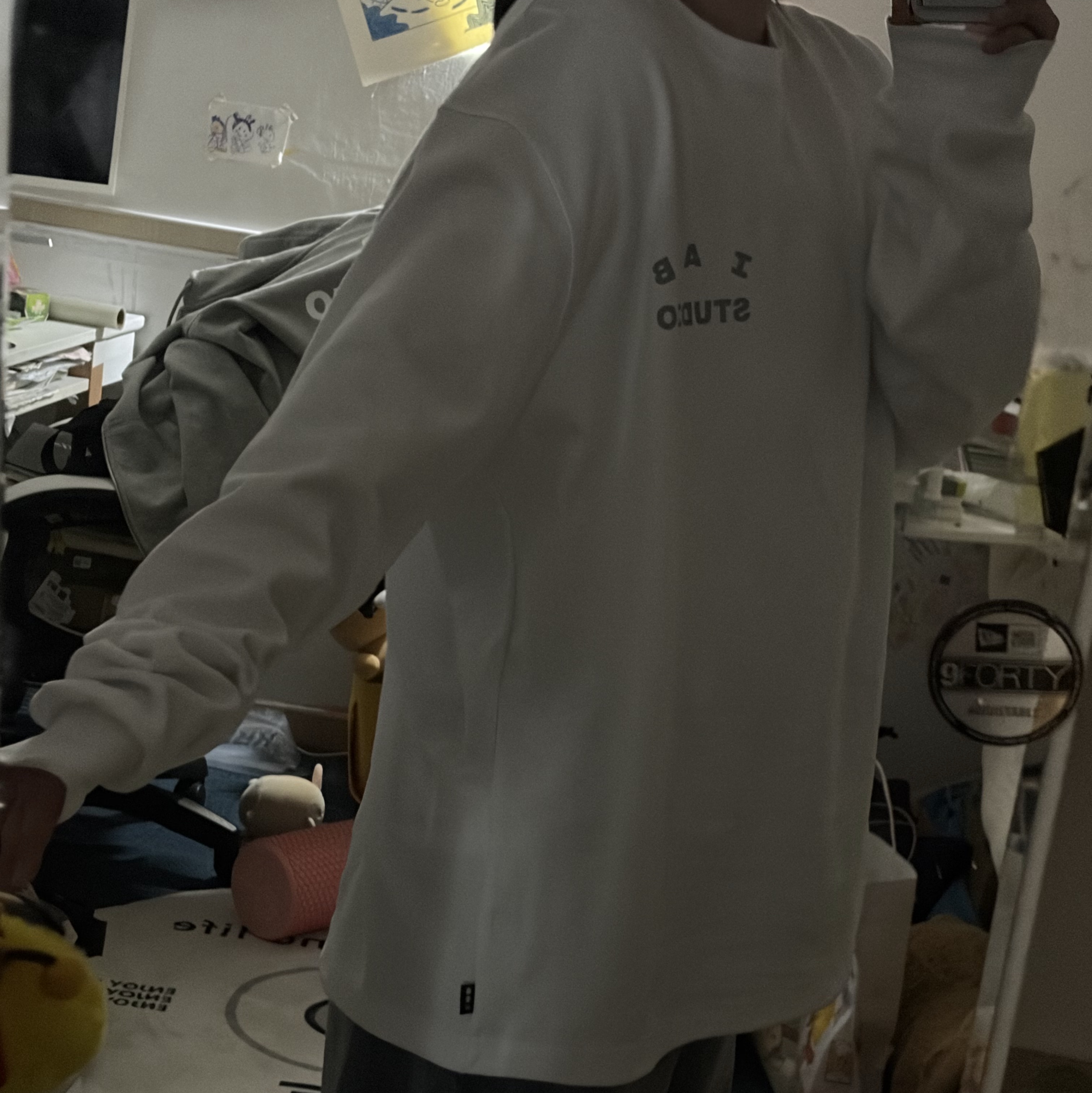 IAB Studio IAB Long Sleeve White - 26SS 착용 스타일 - 4