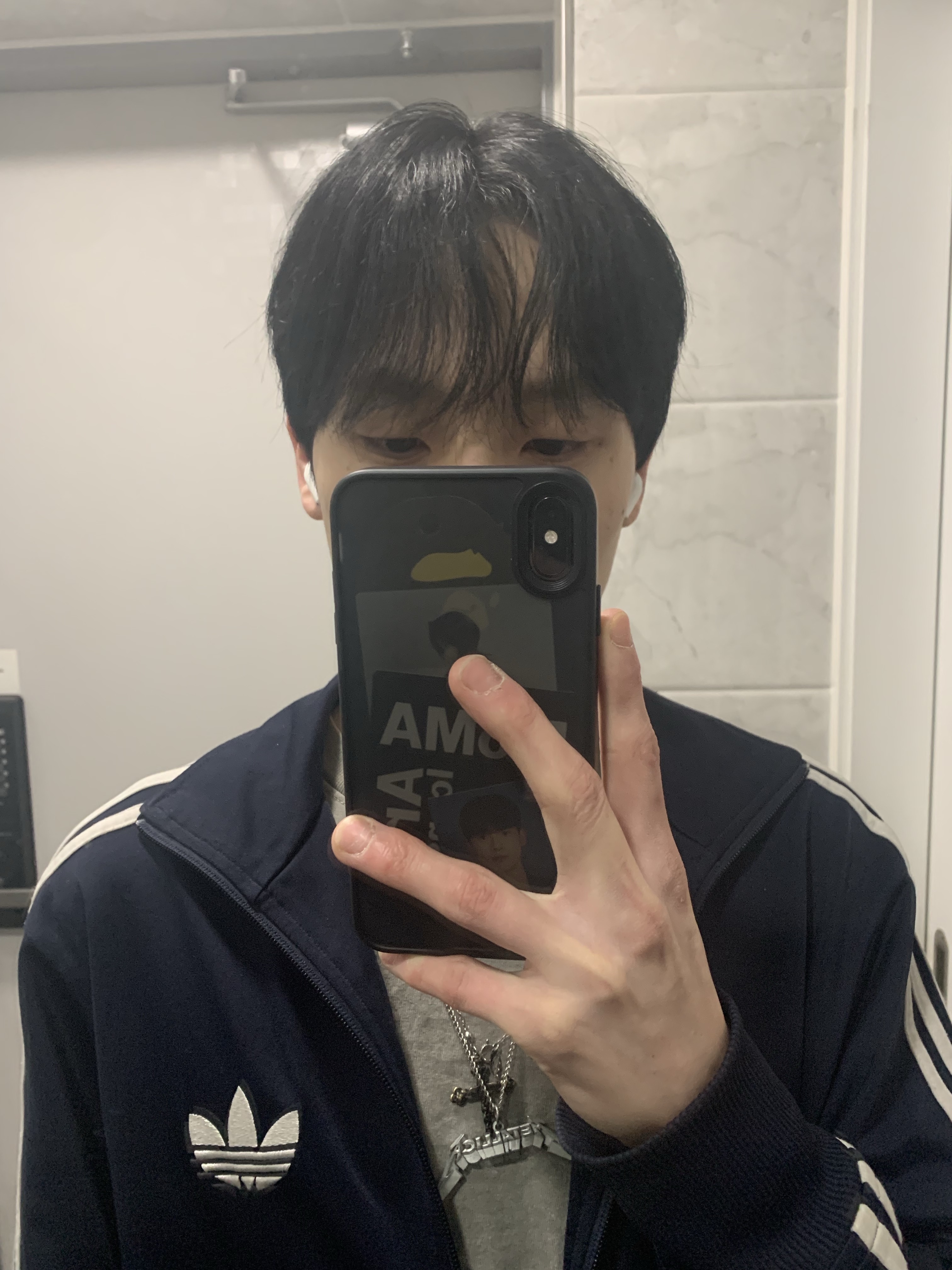 Adidas Adicolor Classic Firebird Track Top Night Indigo - KR Sizing, Sentiments No.473 Knot Cross Necklace Black 착용 스타일 - 2