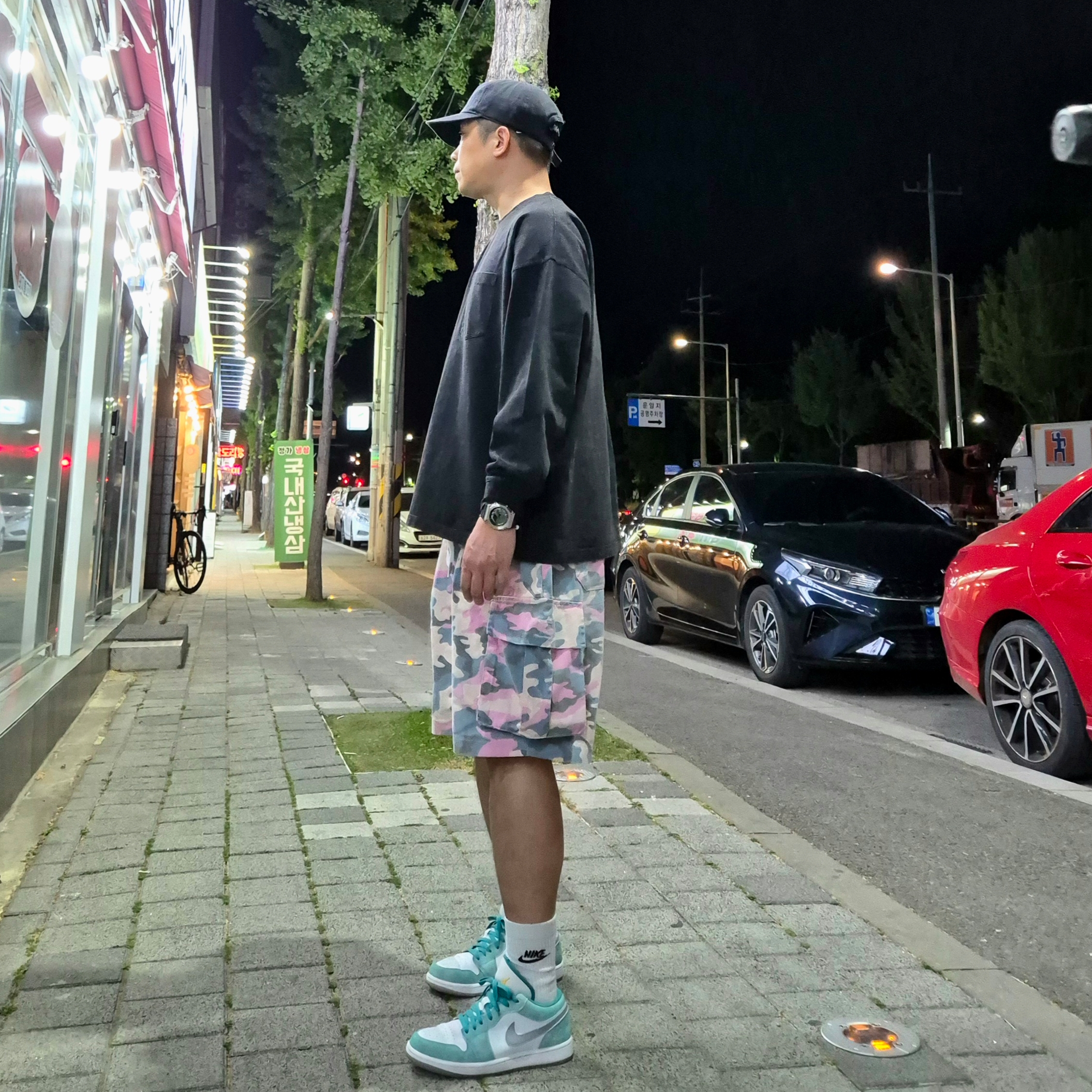 Jordan 1 Low SE New Emerald, Casio G-Shock GM-2100-1A 착용 스타일 - 4