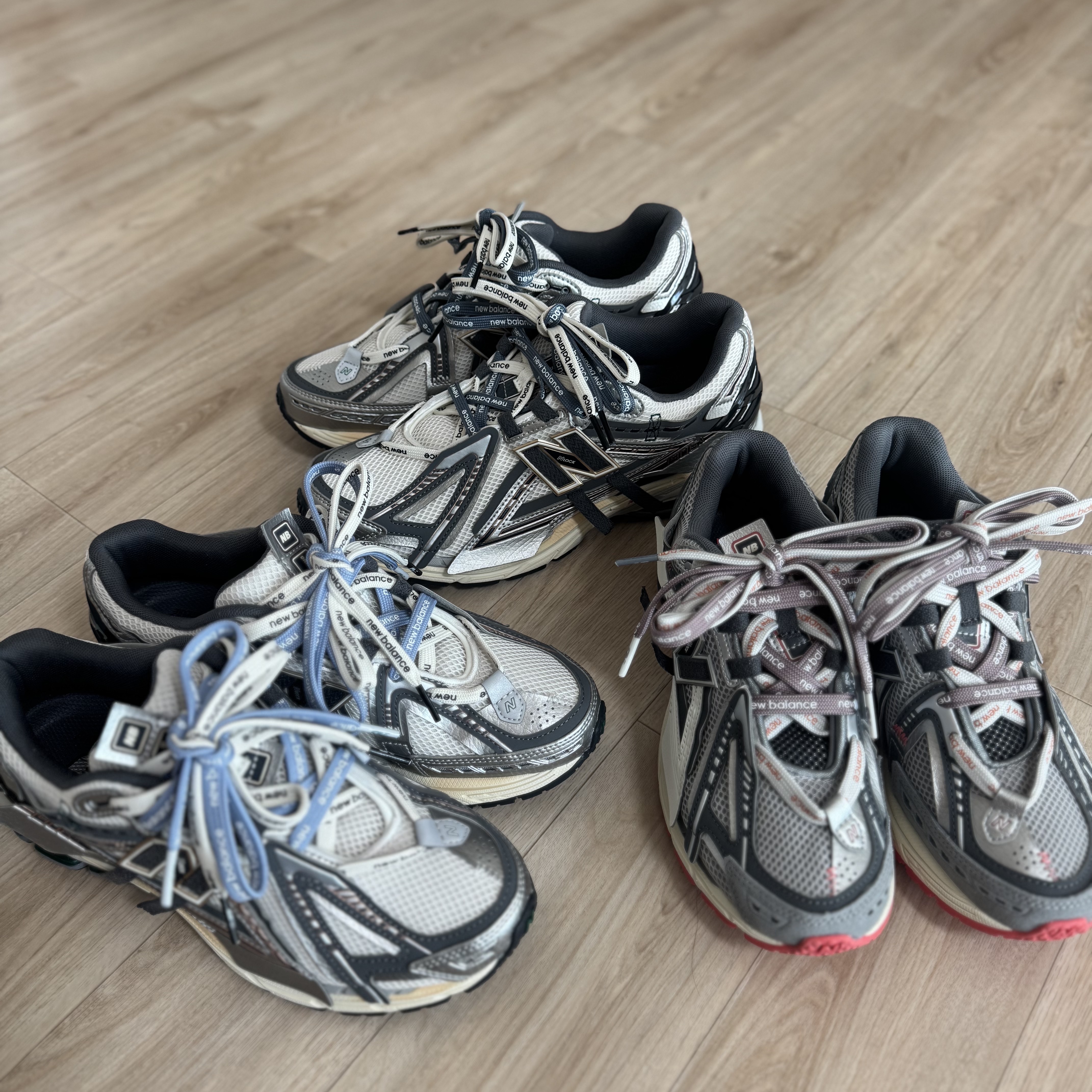 New Balance 1906A Silver Metallic Castlerock, New Balance 1906A Slate Grey Raincloud 착용 스타일 - 3