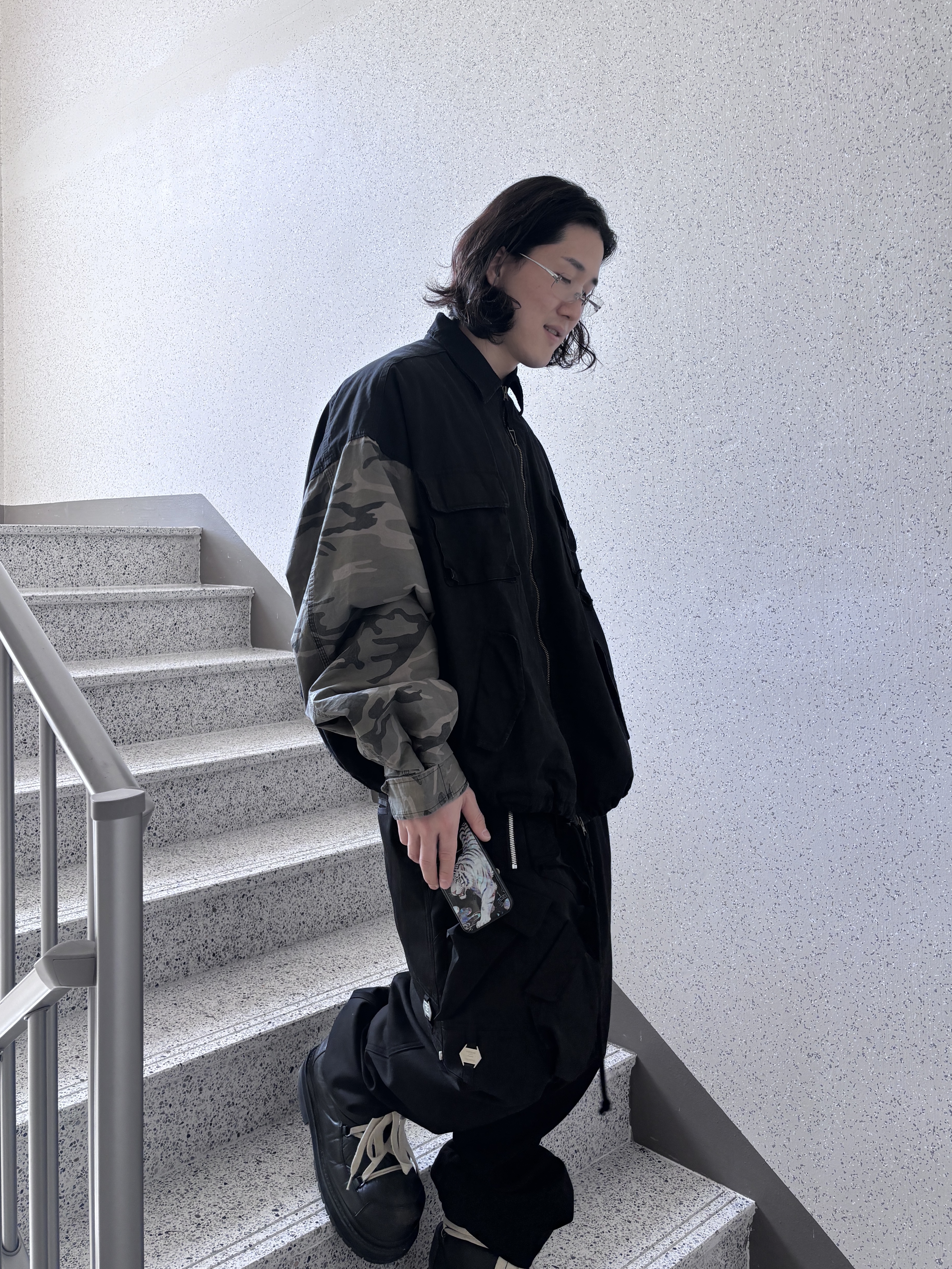Undermycar Morph Oversized Crop Field Jacket Rock Ridge - 23SS, Gentle Monster Paranoyd 02 Silver Clear 착용 스타일 - 2