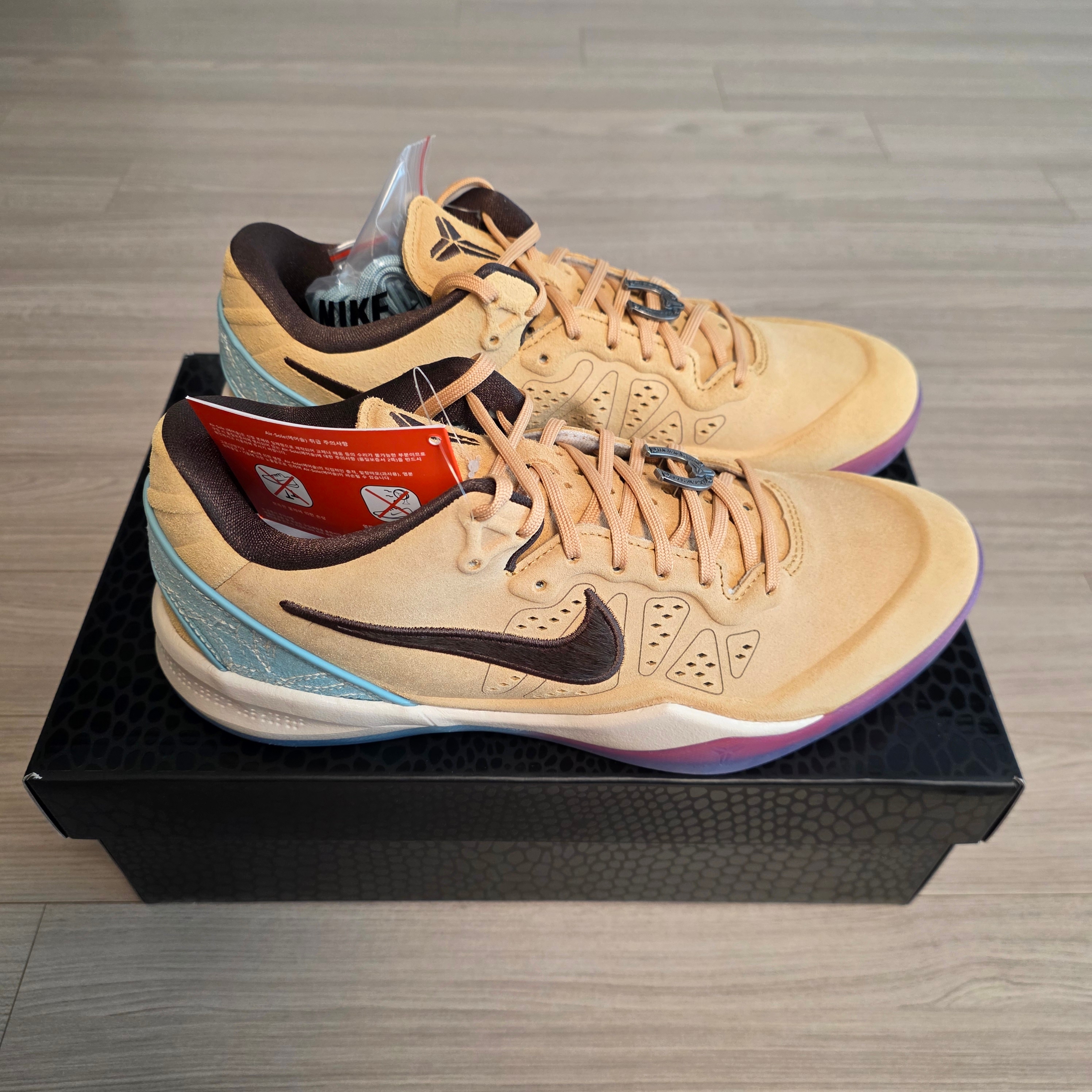 Nike Kobe 8 Protro Siempre Mio Twine and Baroque Brown 착용 스타일