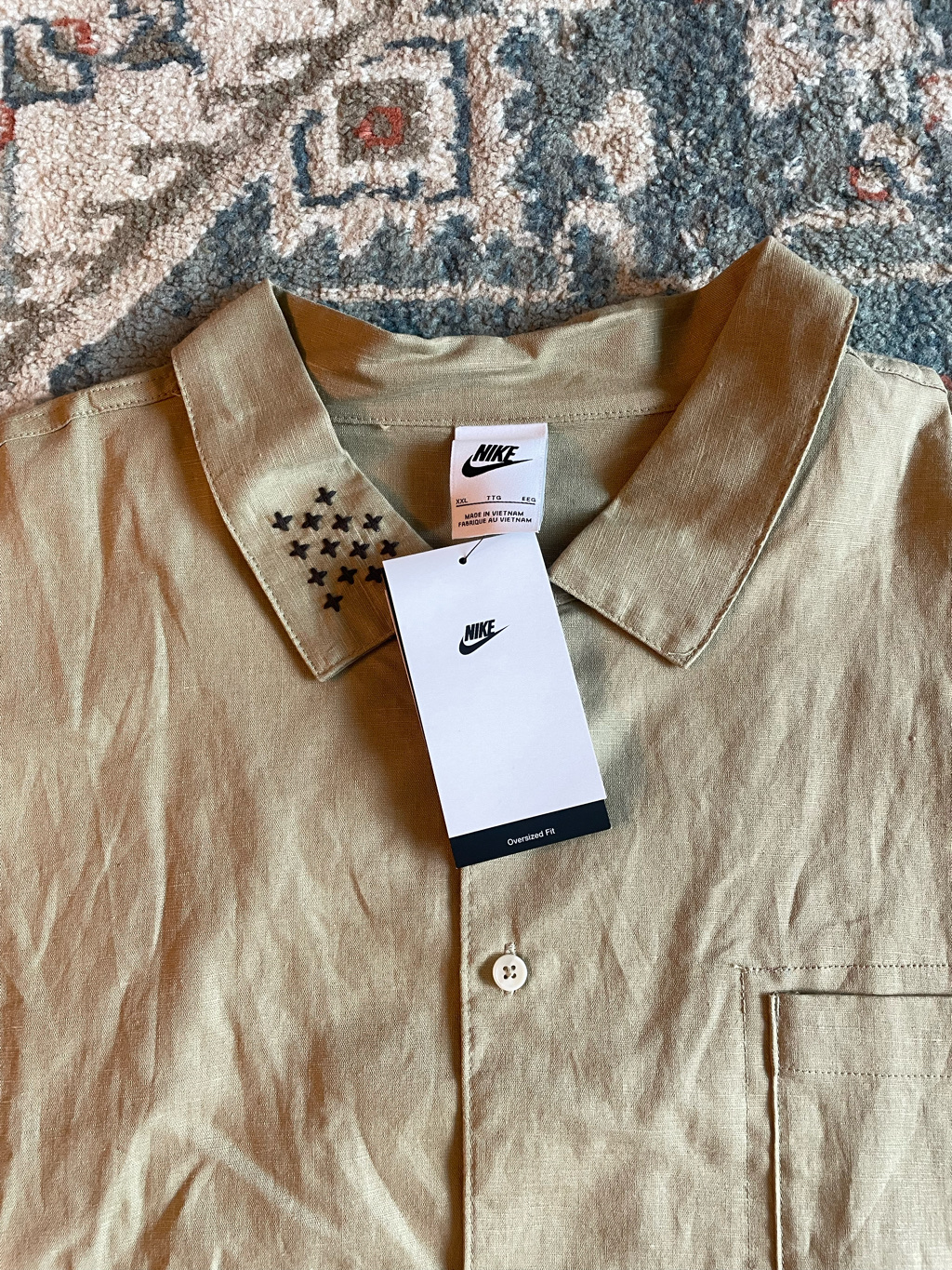 Nike Life Linen Short Sleeve Shirt Button Down Parachute Beige Baroque Brown 착용 스타일 - 2