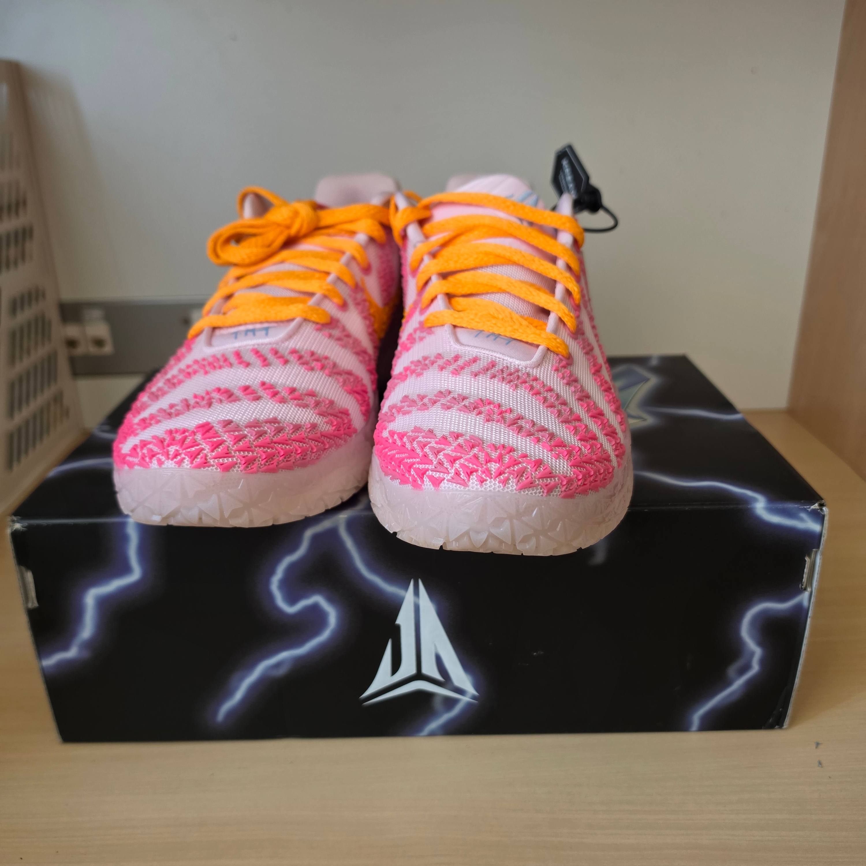 Nike Ja 3 EP Pink Foam Silt Red 착용 스타일 - 3