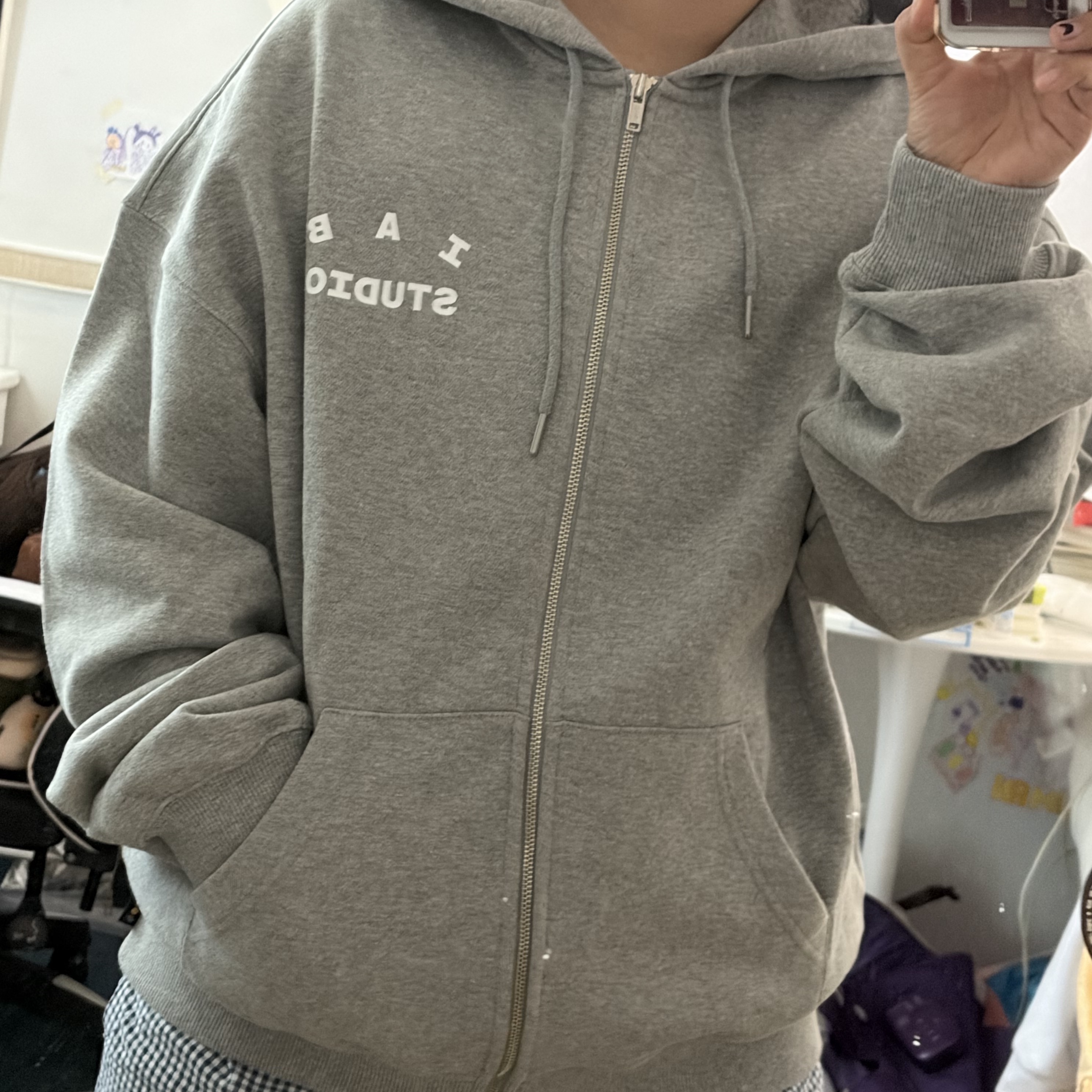 IAB Studio Zip-Up Hoodie Melange Gray - 26SS 착용 스타일 - 1